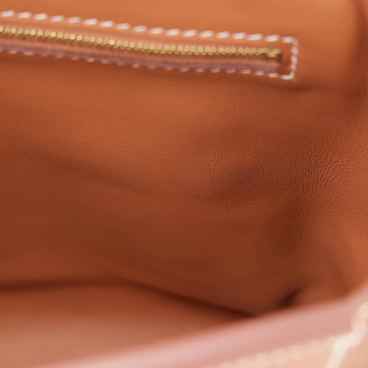 HERMÈS 24/24 - 29 handbag in Gold Togo leather and Swift leather with Gold hardware - 17
