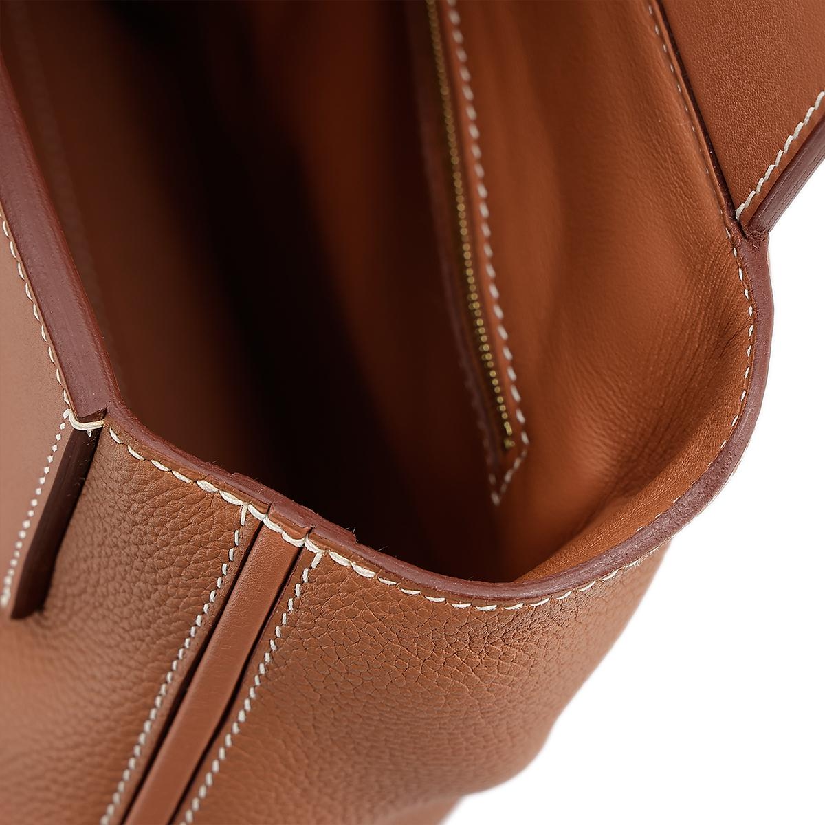 HERMÈS 24/24 - 29 handbag in Gold Togo leather and Swift leather with Gold hardware - 19