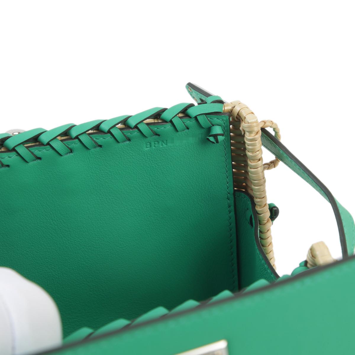 Unused ( Rank NS ) HERMÈS Limited Edition Kelly Picnic Mini Vert Verone (U1) Swift Osier Wicker Palladium hardware B (2023) - 16