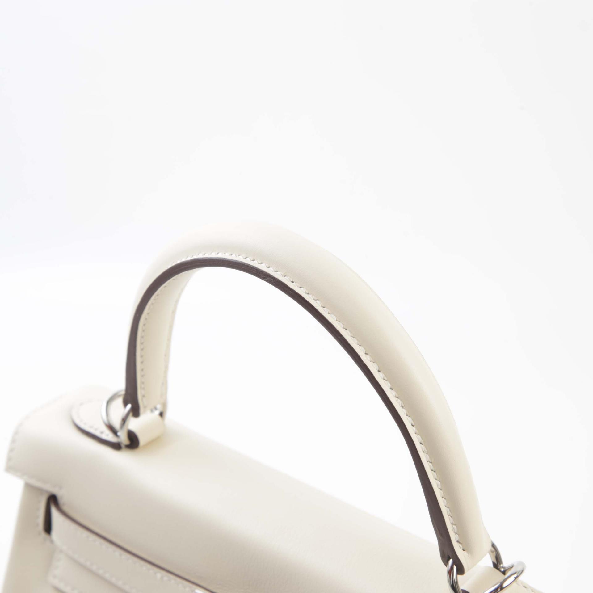 Unused ( Rank NS ) HERMÈS Limited Edition Kelly 25 In & out Nata (I2) Swift Palladium hardware Z (2021) - 3