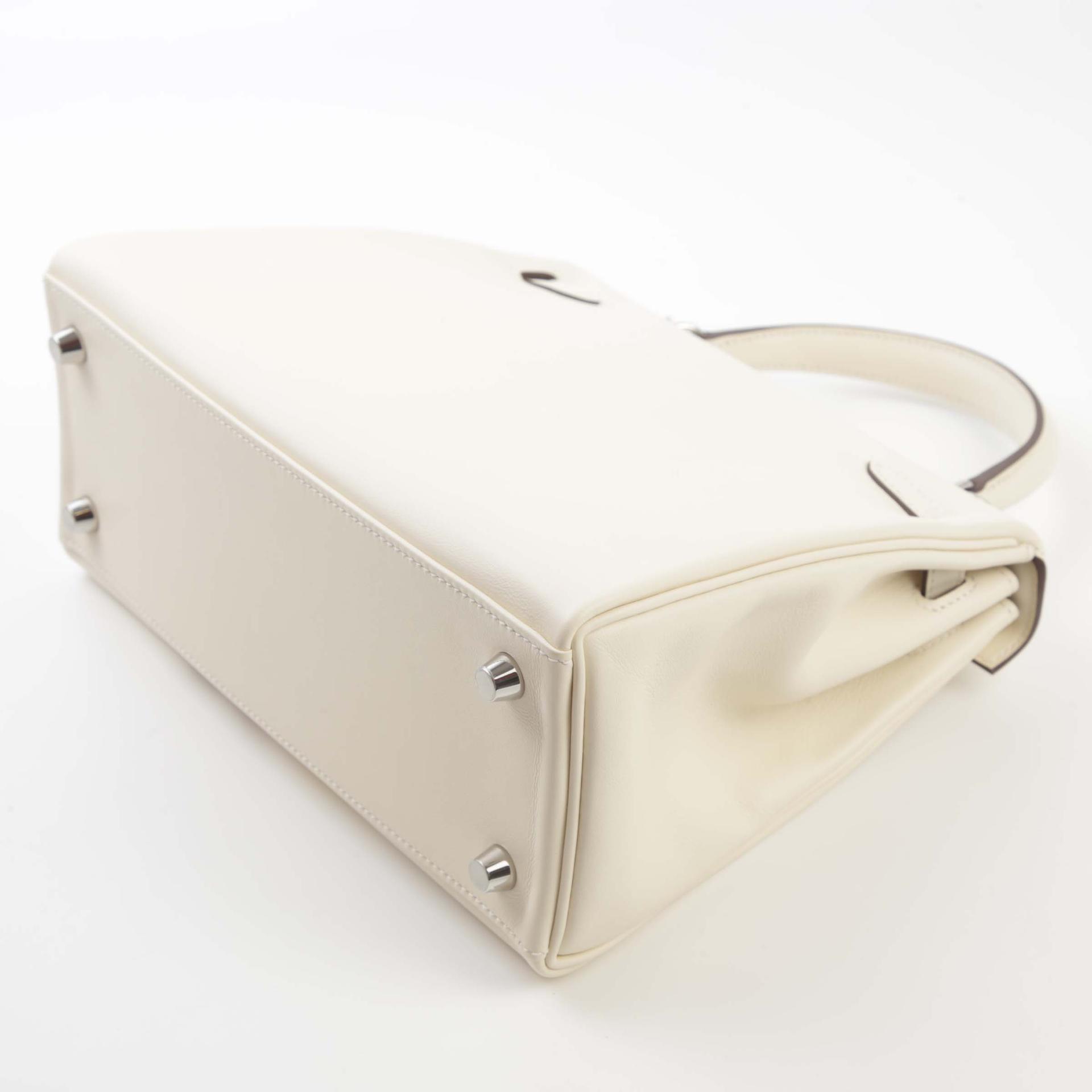 Unused ( Rank NS ) HERMÈS Limited Edition Kelly 25 In & out Nata (I2) Swift Palladium hardware Z (2021) - 7