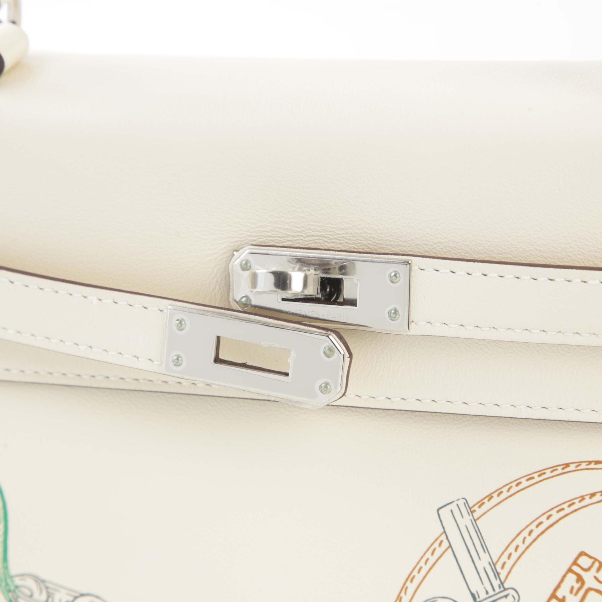 Unused ( Rank NS ) HERMÈS Limited Edition Kelly 25 In & out Nata (I2) Swift Palladium hardware Z (2021) - 8
