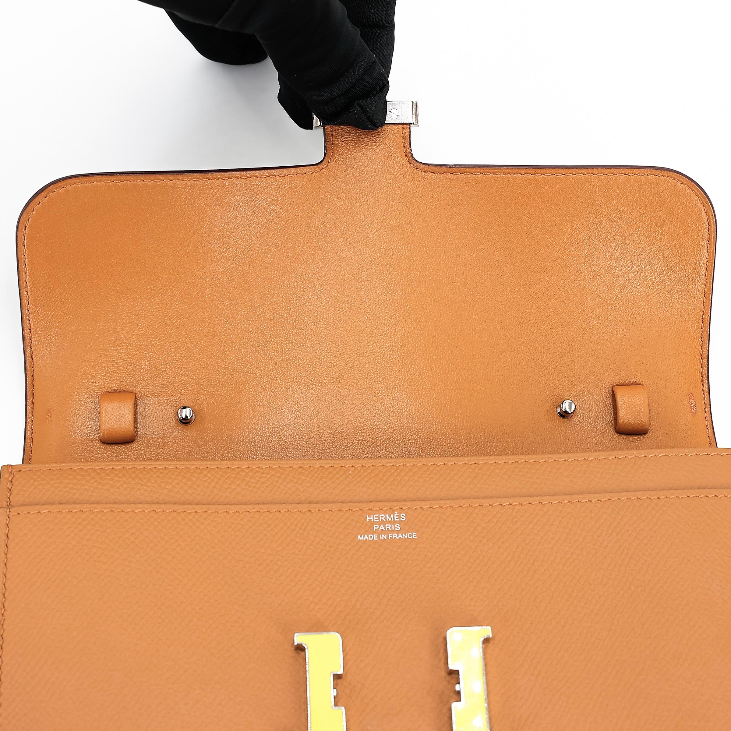 A美品 HERMÈS 爱马仕 Constance To Go 2S 芝麻色 Sesame Epsom皮 珐琅扣 Z刻 2021年 - 8