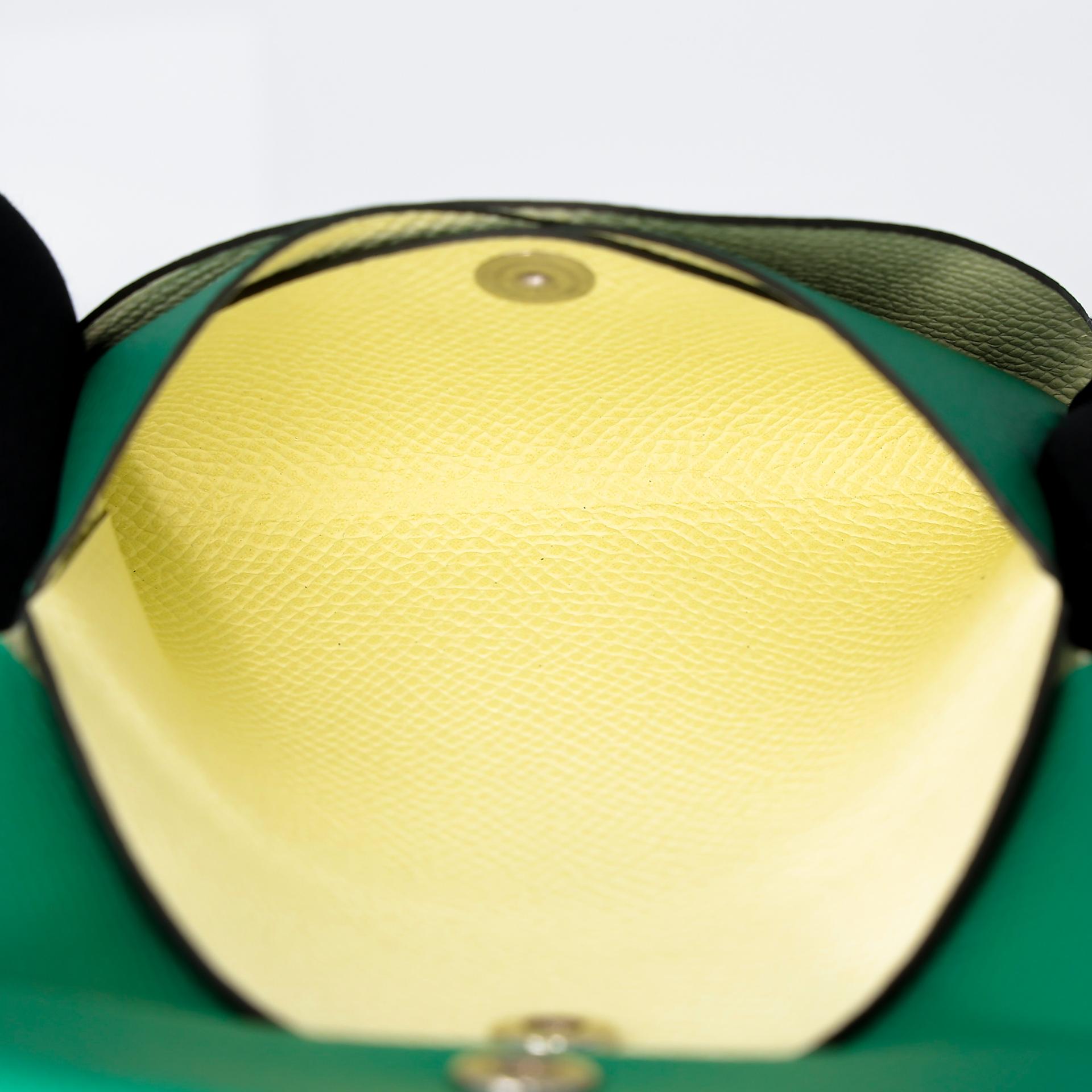 Brand New ( Rank N ) HERMÈS Calvi Duo card holder Jaune milton (i8) Vert Vertigo (U4) Epsom W (2024) - 10