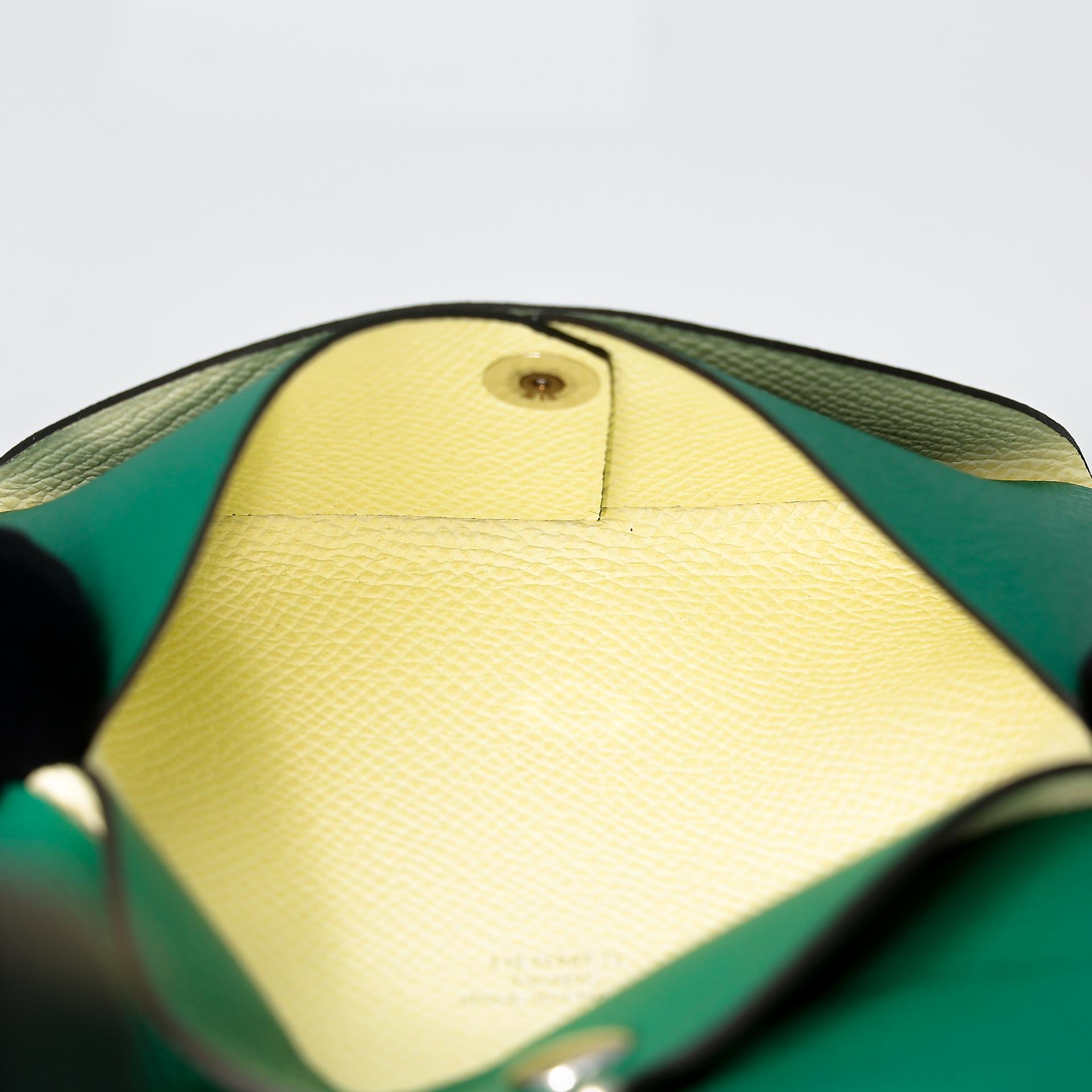 Brand New ( Rank N ) HERMÈS Calvi Duo card holder Jaune milton (i8) Vert Vertigo (U4) Epsom W (2024) - 13