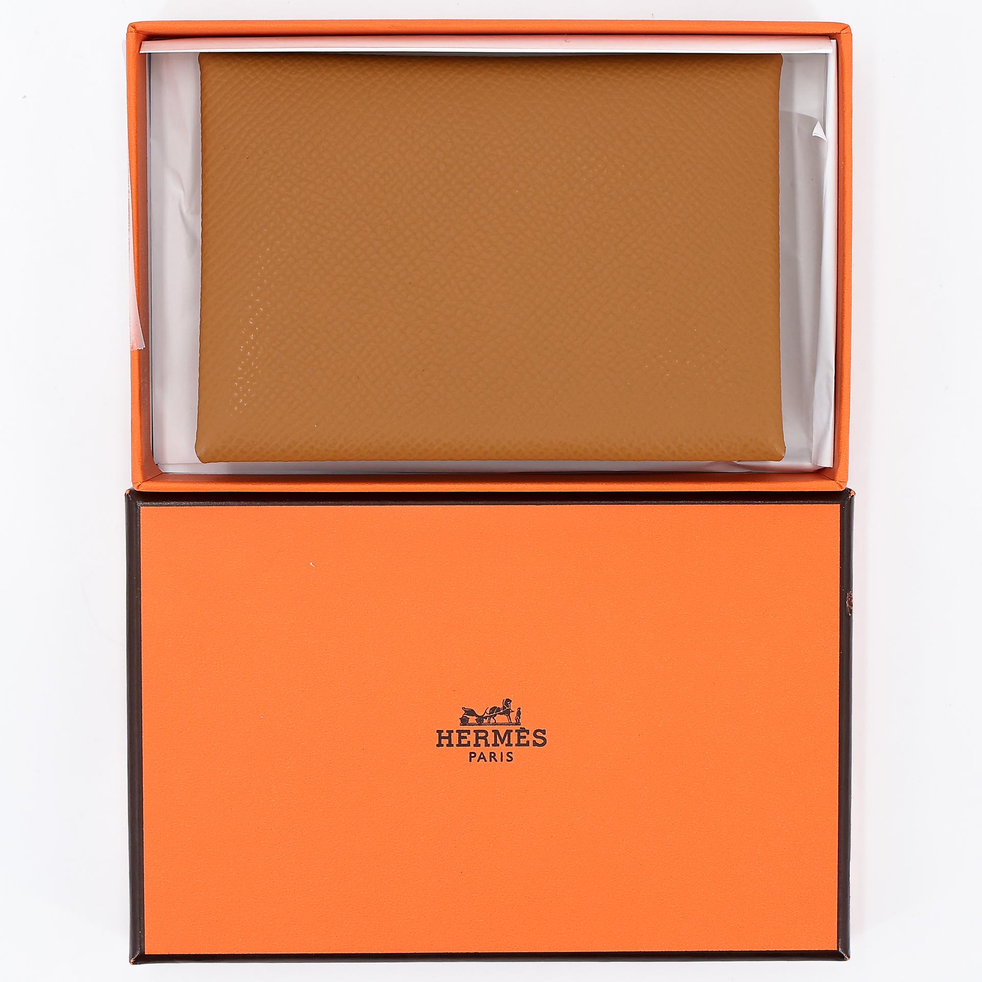 Brand New ( Rank N ) HERMÈS Calvi Duo card holder Sesame (2S) Epsom B (2023) - 13
