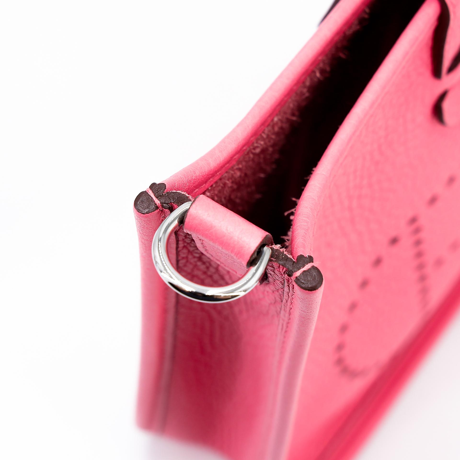Excellent ( Rank SA ) HERMÈS Mini Evelyne 16 Amazone Rose Azalee (8W) Clemence Palladium hardware X (2016) - 12