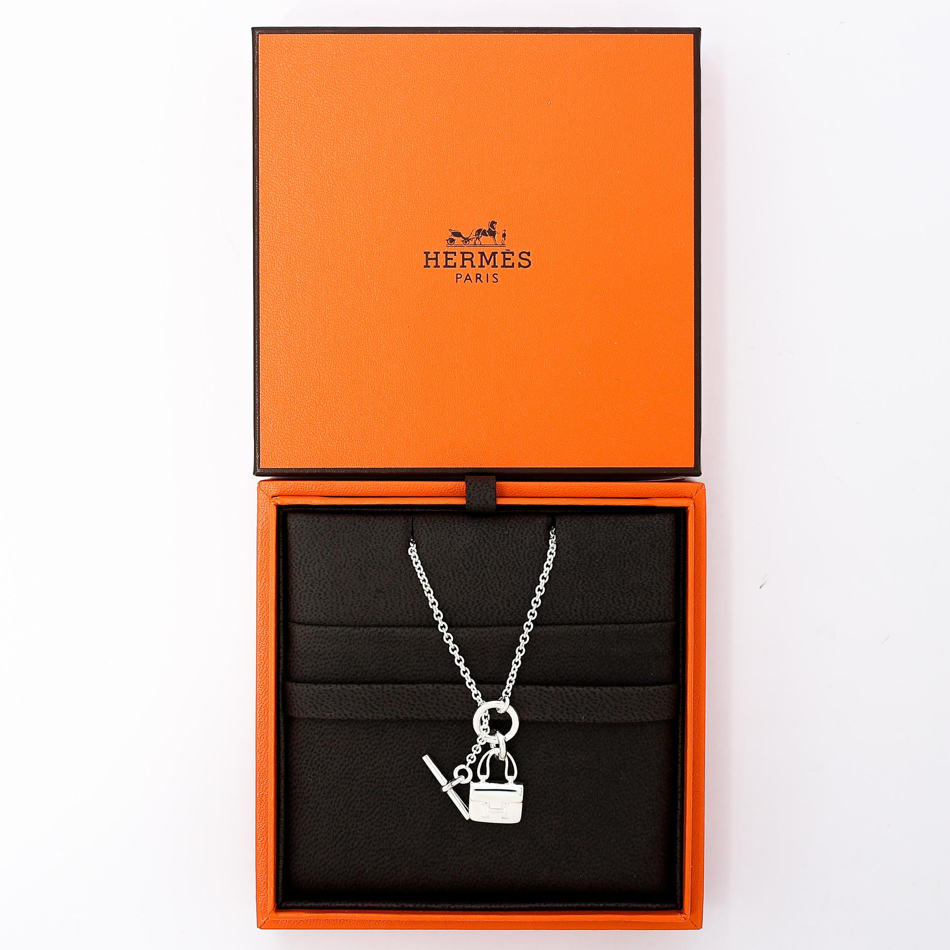 Brand New ( Rank N ) HERMÈS Amulettes Constance pendant Silver Silver 925 - 8