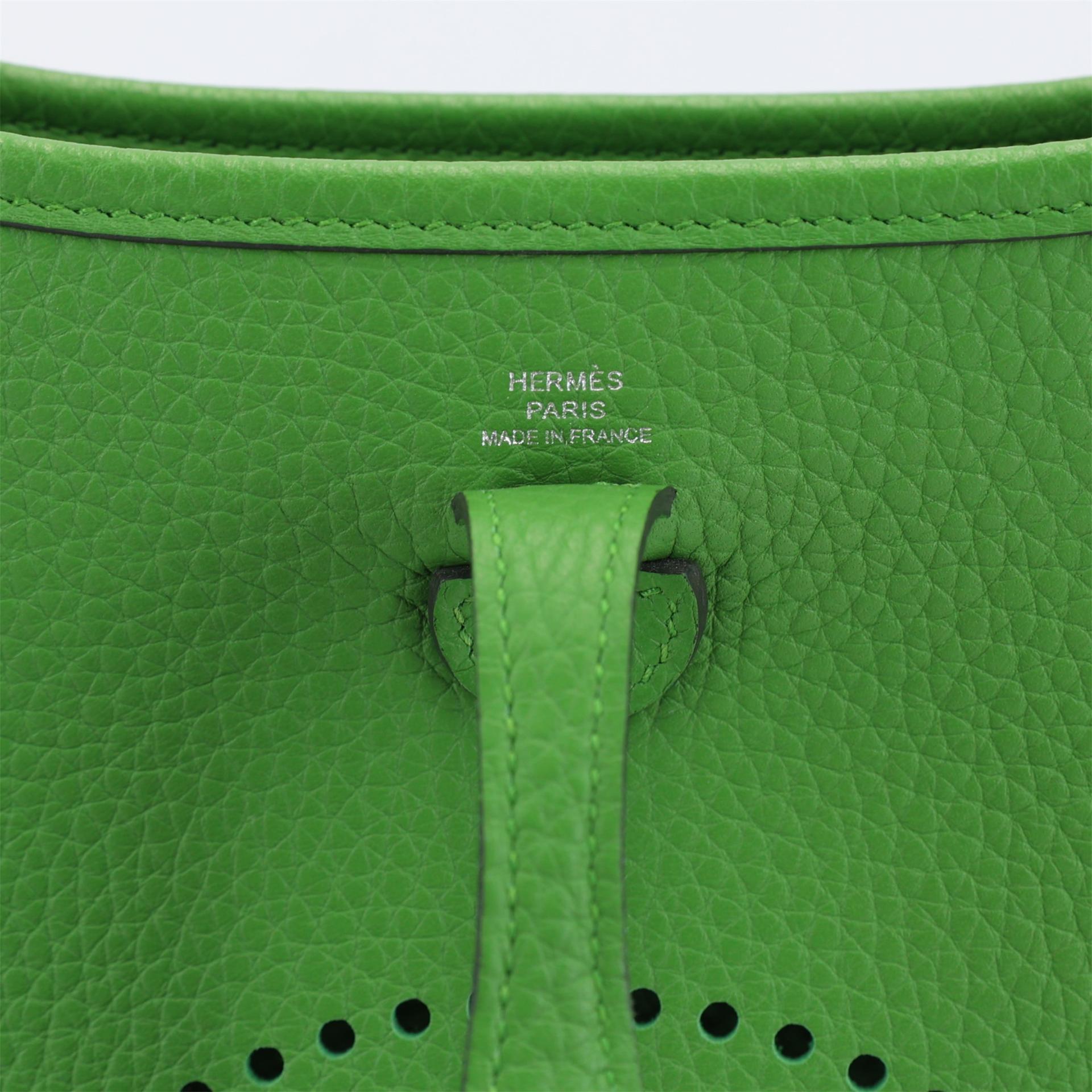Unused ( Rank NS ) HERMÈS Mini Evelyne 16 Amazone Vert Yucca (A8) Clemence Palladium hardware B (2023) - 9