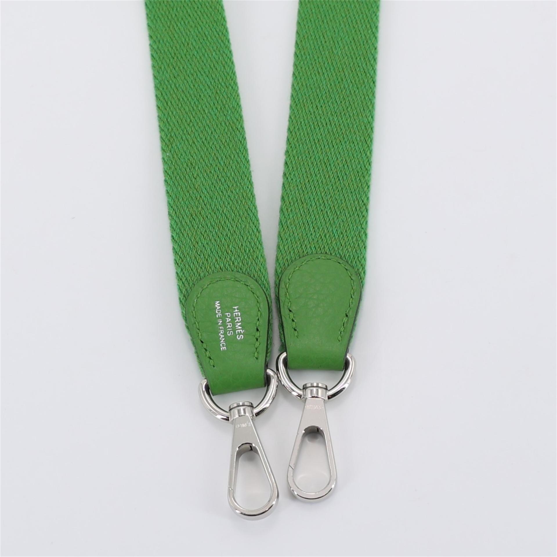 Unused ( Rank NS ) HERMÈS Mini Evelyne 16 Amazone Vert Yucca (A8) Clemence Palladium hardware B (2023) - 13
