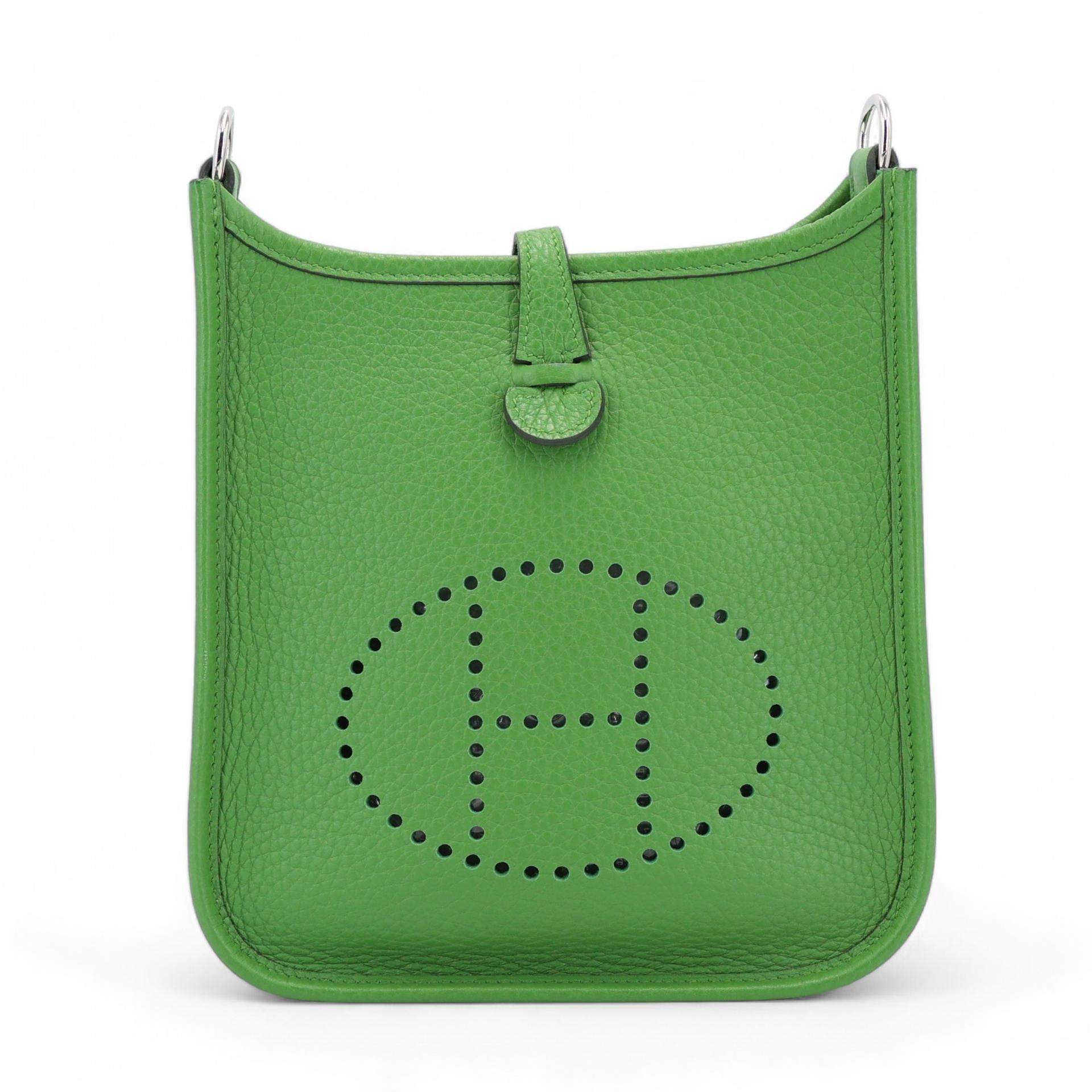 Unused ( Rank NS ) HERMÈS Mini Evelyne 16 Amazone Vert Yucca (A8) Clemence Palladium hardware B (2023) - 1