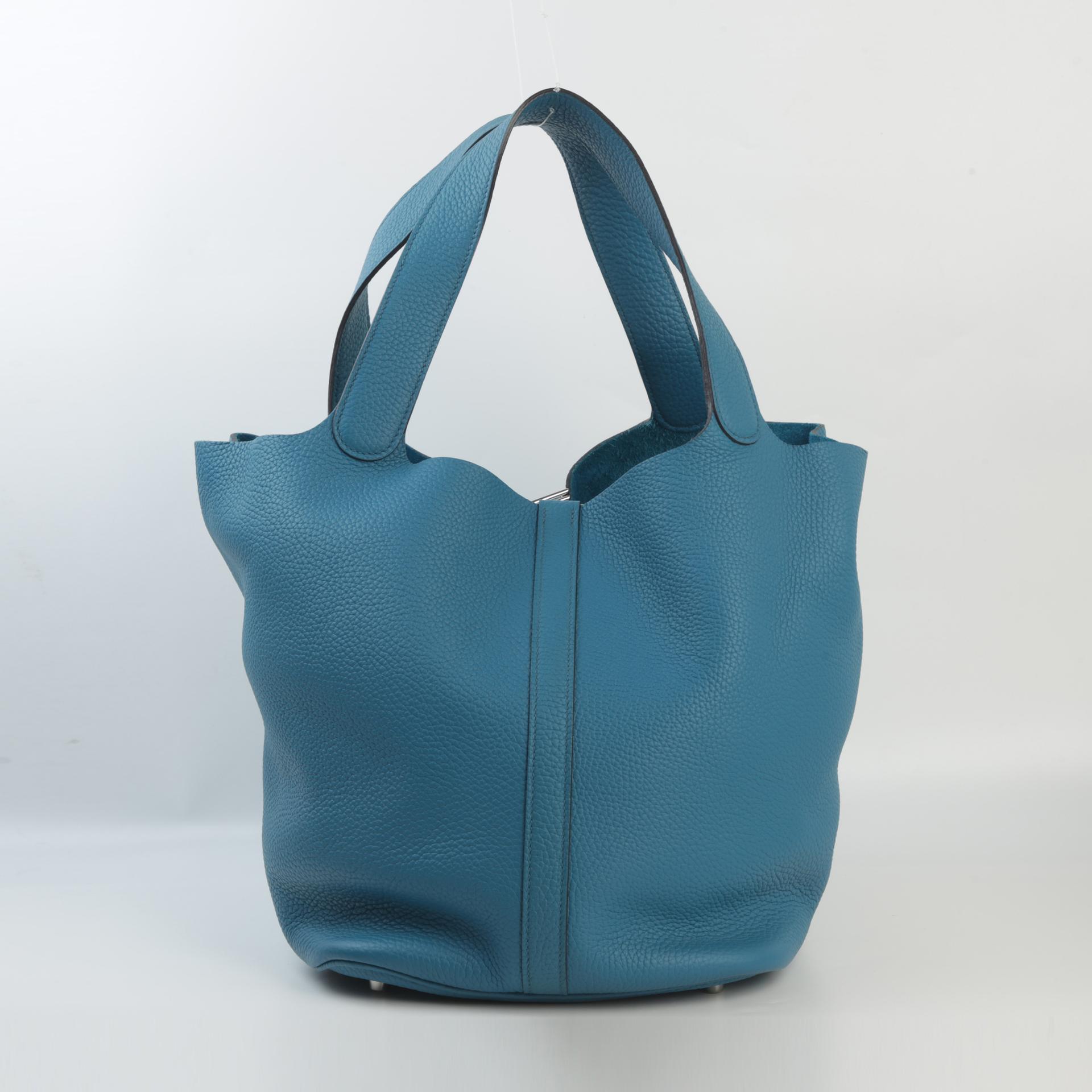 Very Good ( Rank A) HERMÈS Picotin Lock GM Cobalt (7C) Clemence Palladium hardware Square R (2014) - 2
