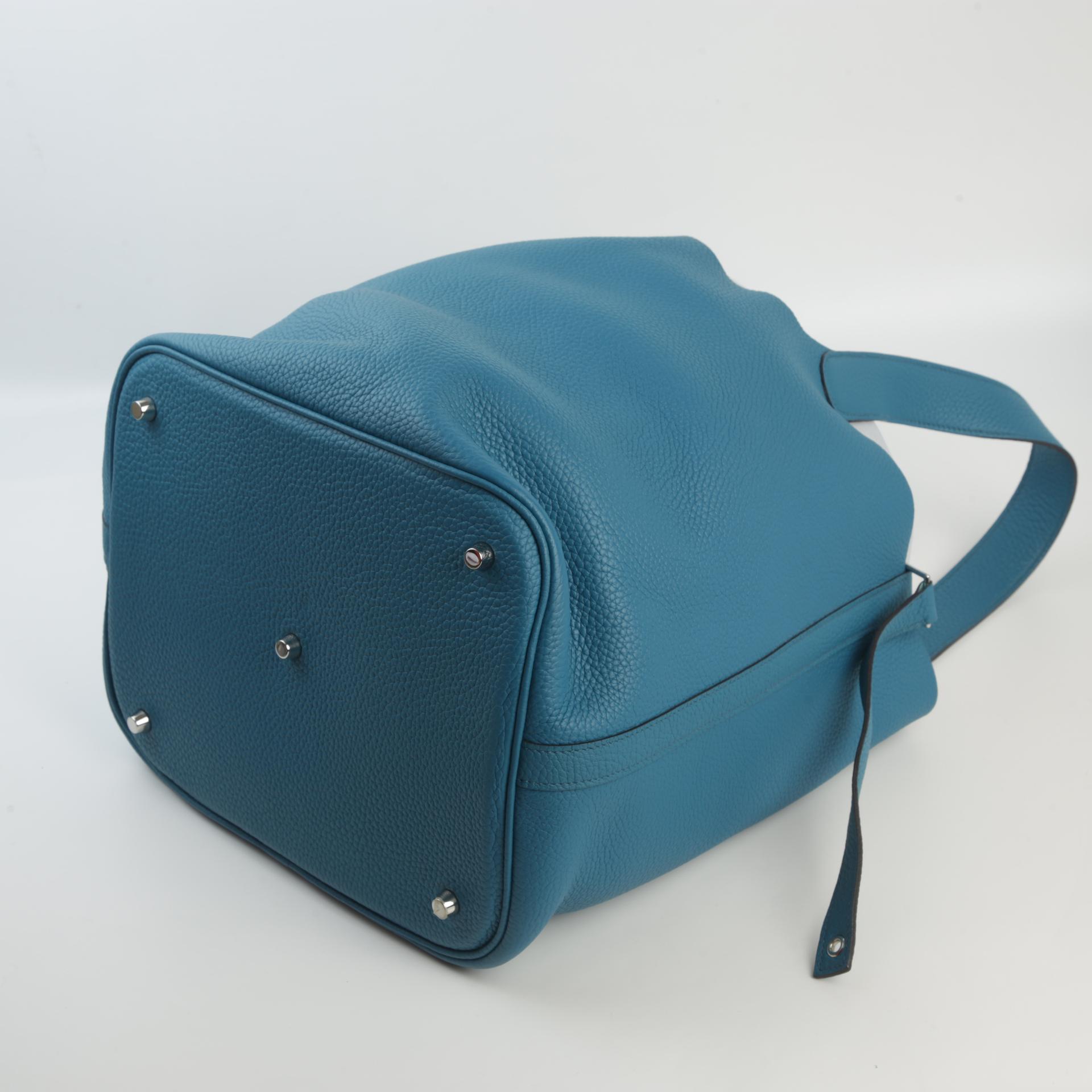 Very Good ( Rank A) HERMÈS Picotin Lock GM Cobalt (7C) Clemence Palladium hardware Square R (2014) - 7