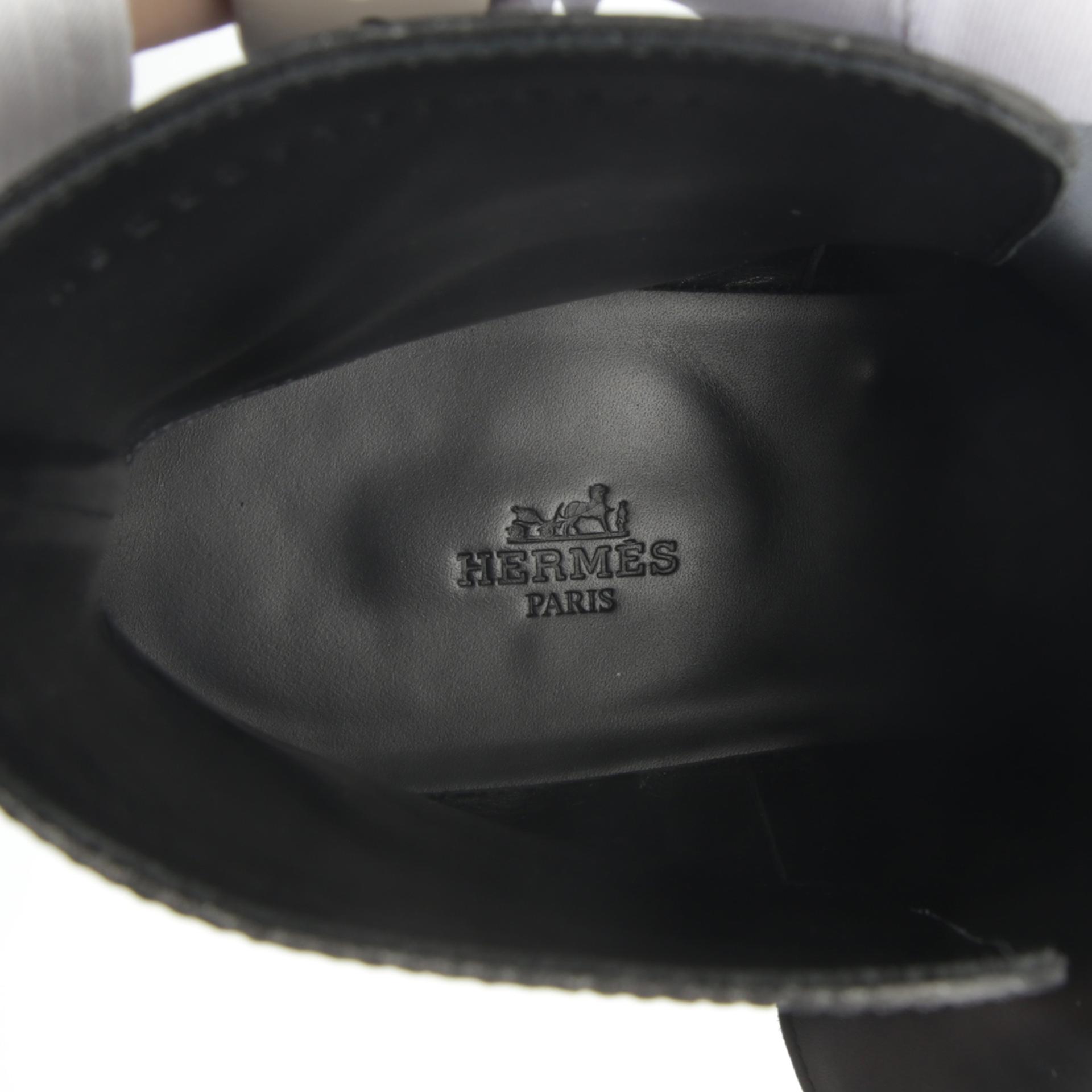 Very Good ( Rank A) HERMÈS Fortune Ankle Boots Black (89) Calfskin Black hardware - 8