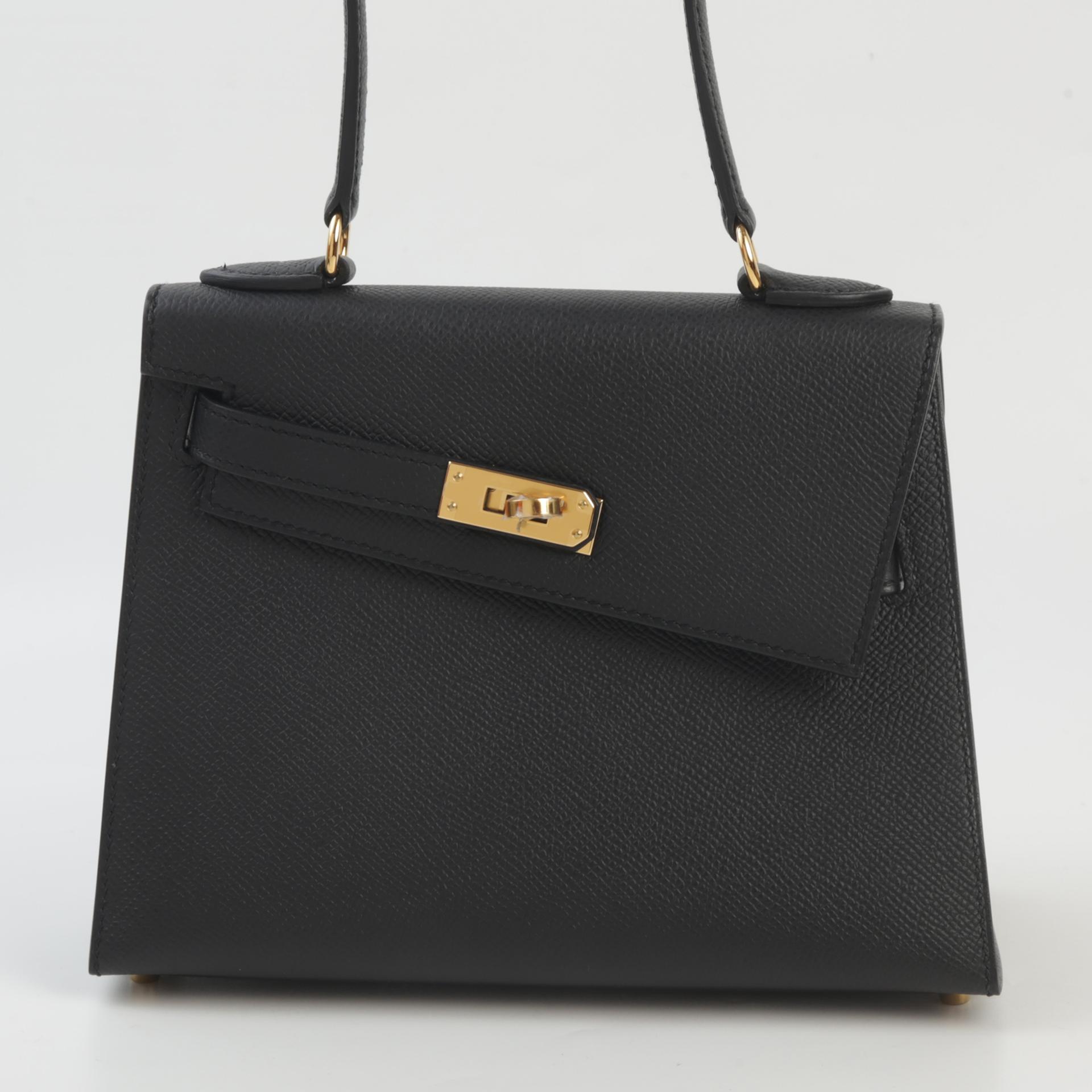 Unused ( Rank NS ) HERMÈS Limited Edition Kelly 20 en Desordre Black (89) Epsom Gold hardware B (2023) - 2