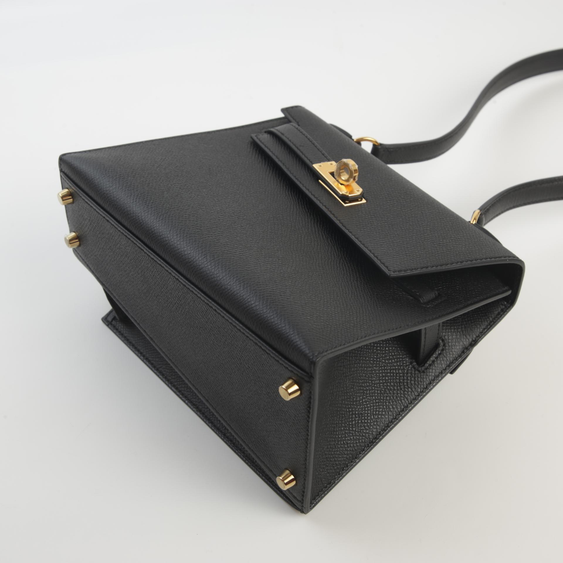 Unused ( Rank NS ) HERMÈS Limited Edition Kelly 20 en Desordre Black (89) Epsom Gold hardware B (2023) - 7