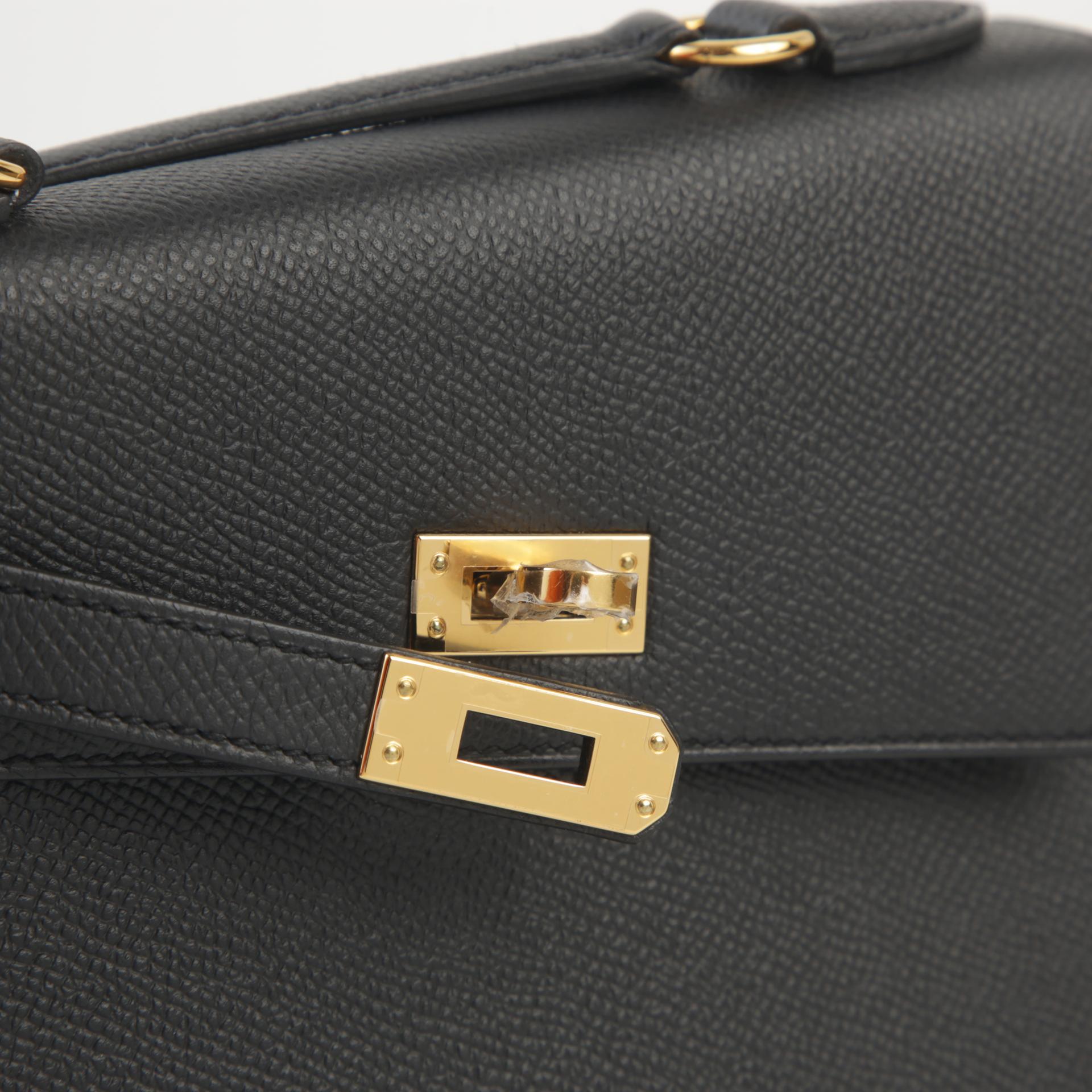 Unused ( Rank NS ) HERMÈS Limited Edition Kelly 20 en Desordre Black (89) Epsom Gold hardware B (2023) - 10