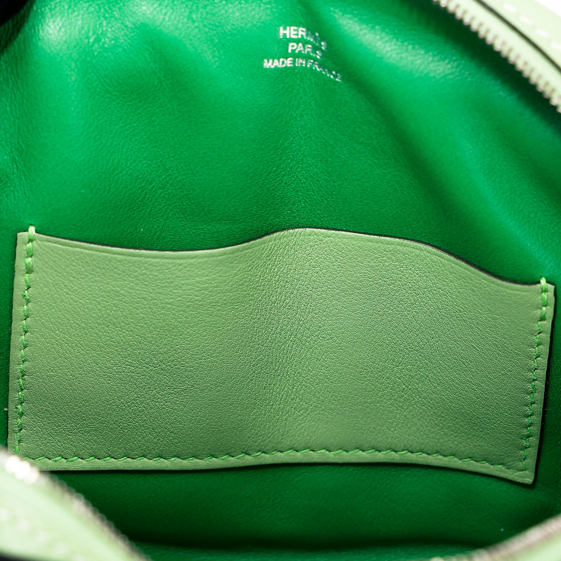 Very Good ( Rank A) HERMÈS In-The-Loop belt bag Verso Bamboo (1K) Vert Criquet (3I) Swift Palladium hardware Y (2020) - 19