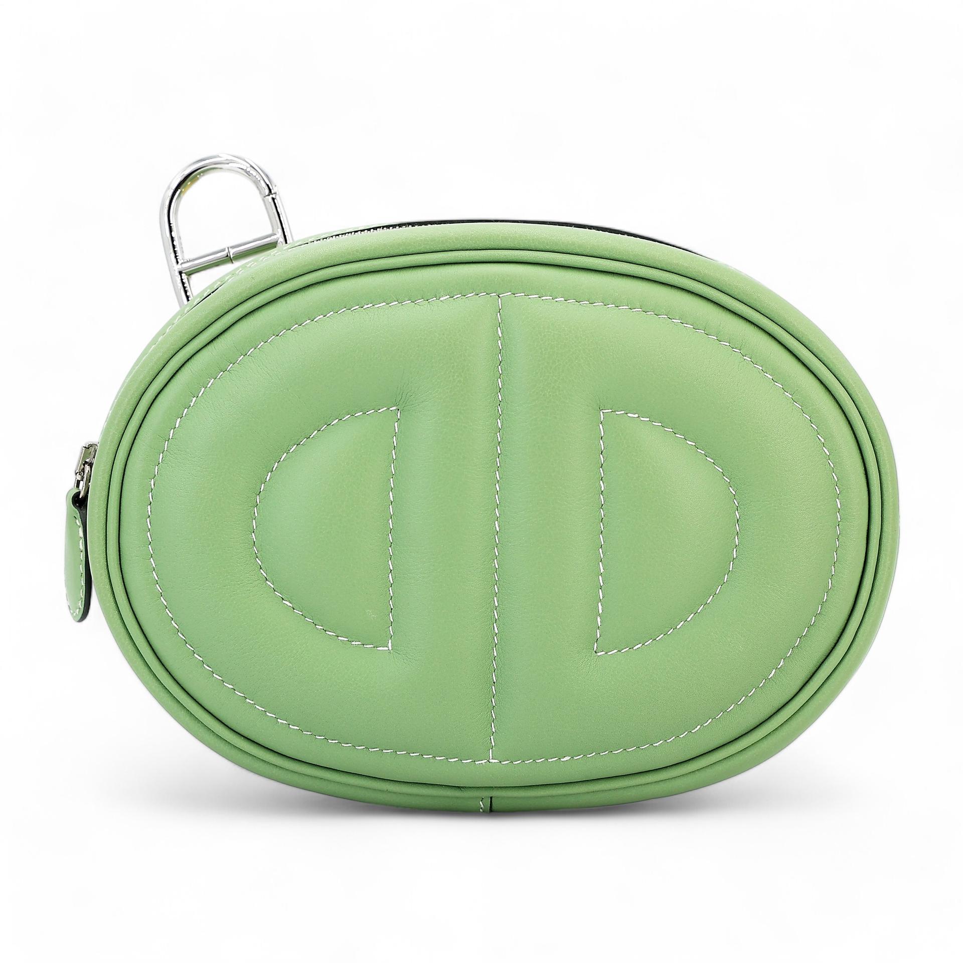 Very Good ( Rank A) HERMÈS In-The-Loop belt bag Verso Bamboo (1K) Vert Criquet (3I) Swift Palladium hardware Y (2020) - 1