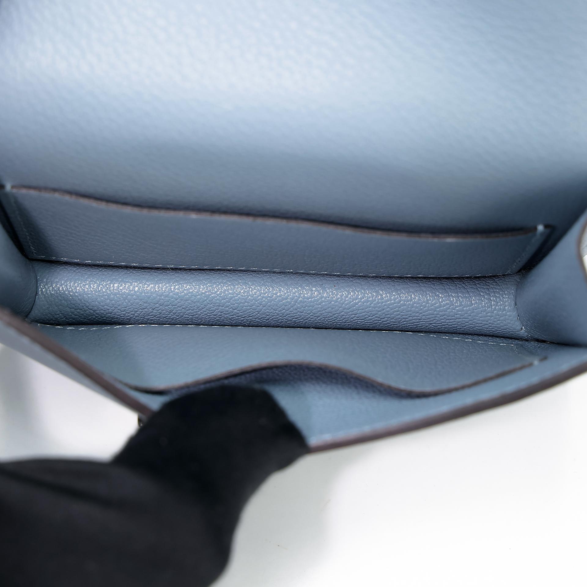 Very Good ( Rank A) HERMÈS Constance Slim Wallet Bleu Lin (J7) Evercolor Palladium hardware Z (2021) - 13