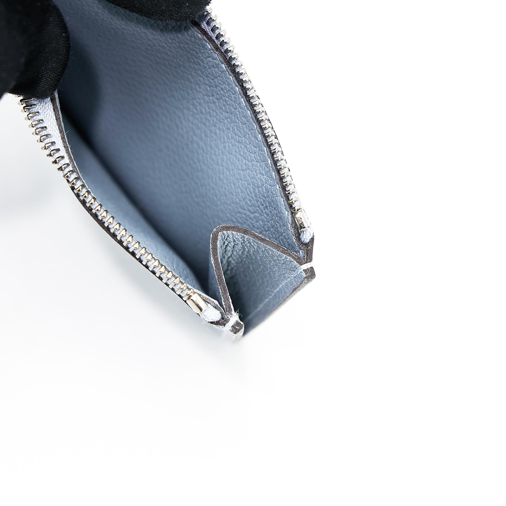 Very Good ( Rank A) HERMÈS Constance Slim Wallet Bleu Lin (J7) Evercolor Palladium hardware Z (2021) - 17