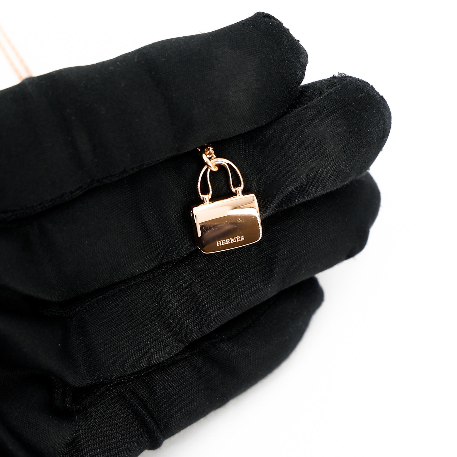 Brand New ( Rank N ) HERMÈS Amulettes Constance pendant Rose Gold Diamond Rose Gold hardware - 7