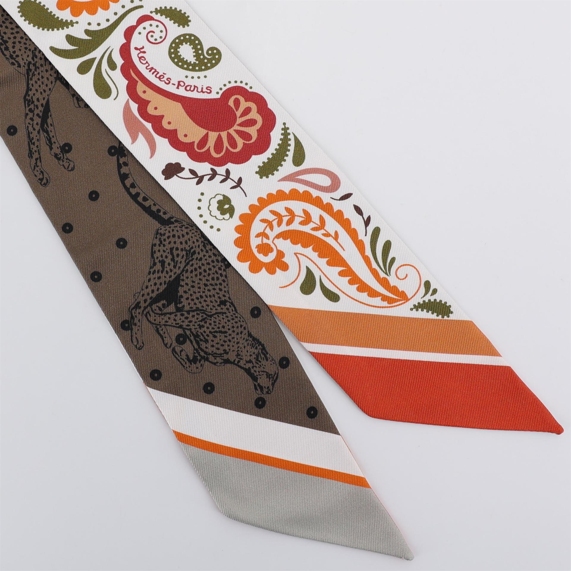 Brand New ( Rank N ) HERMÈS Twilly Guepards Bandana Orange Silk - 3