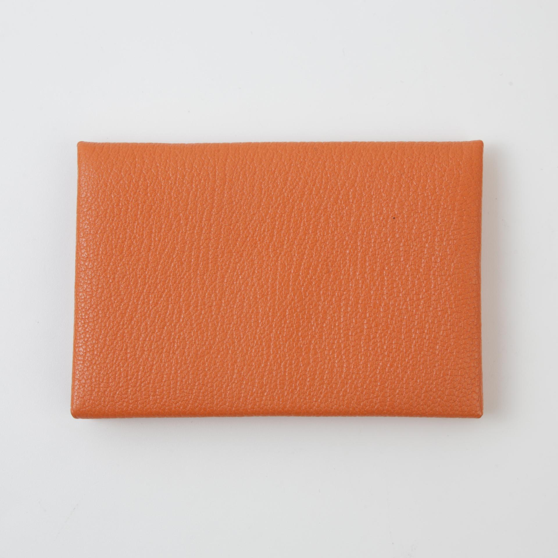 Very Good ( Rank A) HERMÈS Calvi card holder Orange (93) Chevre Palladium hardware Square M (2009) - 2