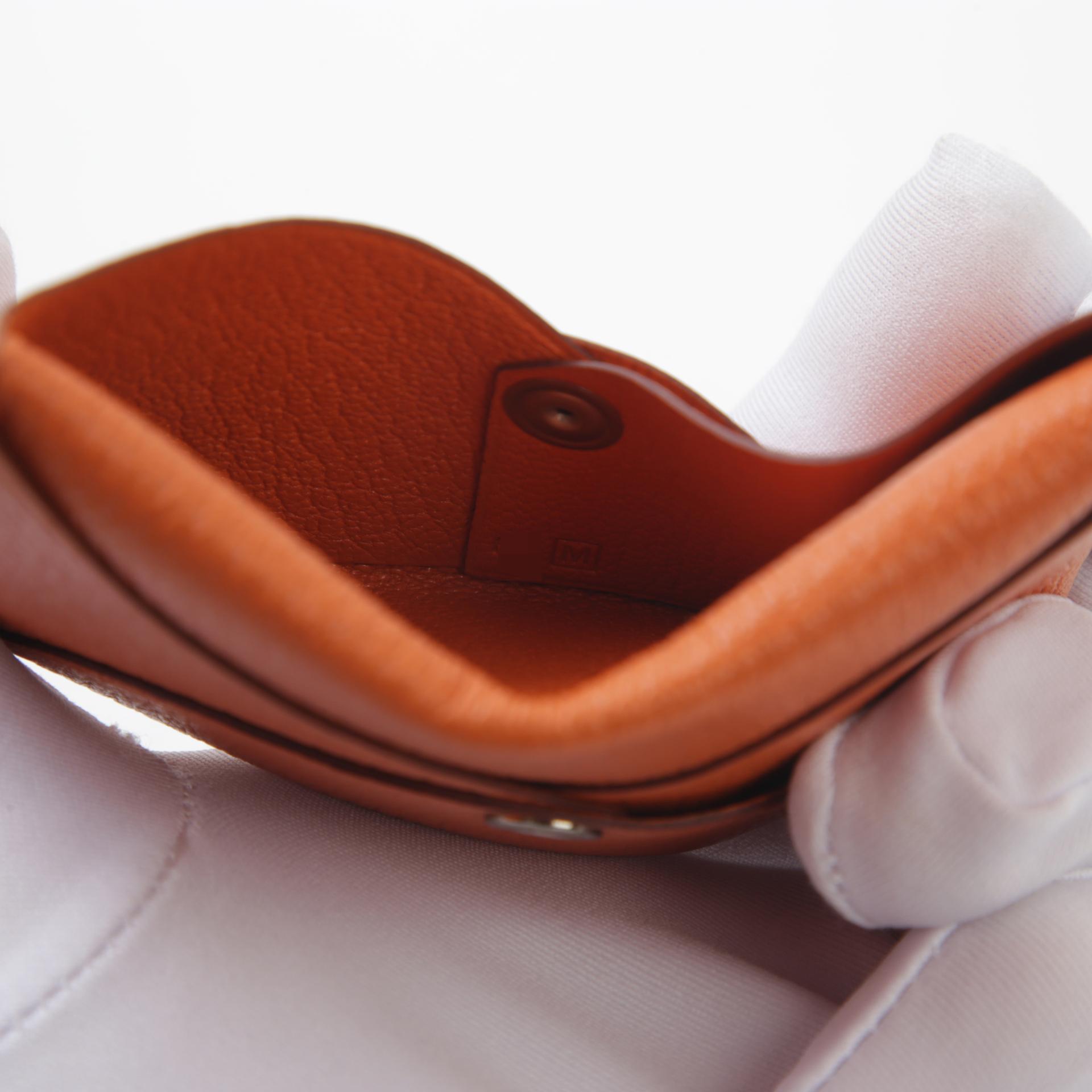 Very Good ( Rank A) HERMÈS Calvi card holder Orange (93) Chevre Palladium hardware Square M (2009) - 11