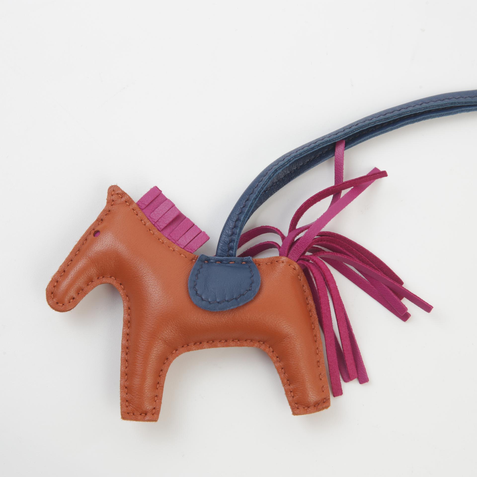 Very Good ( Rank A) HERMÈS Rodeo PM Pain d’Epice (9Y) Bleu de Malte (7L) Rose Purple (L3) Agneau D (2019) - 3