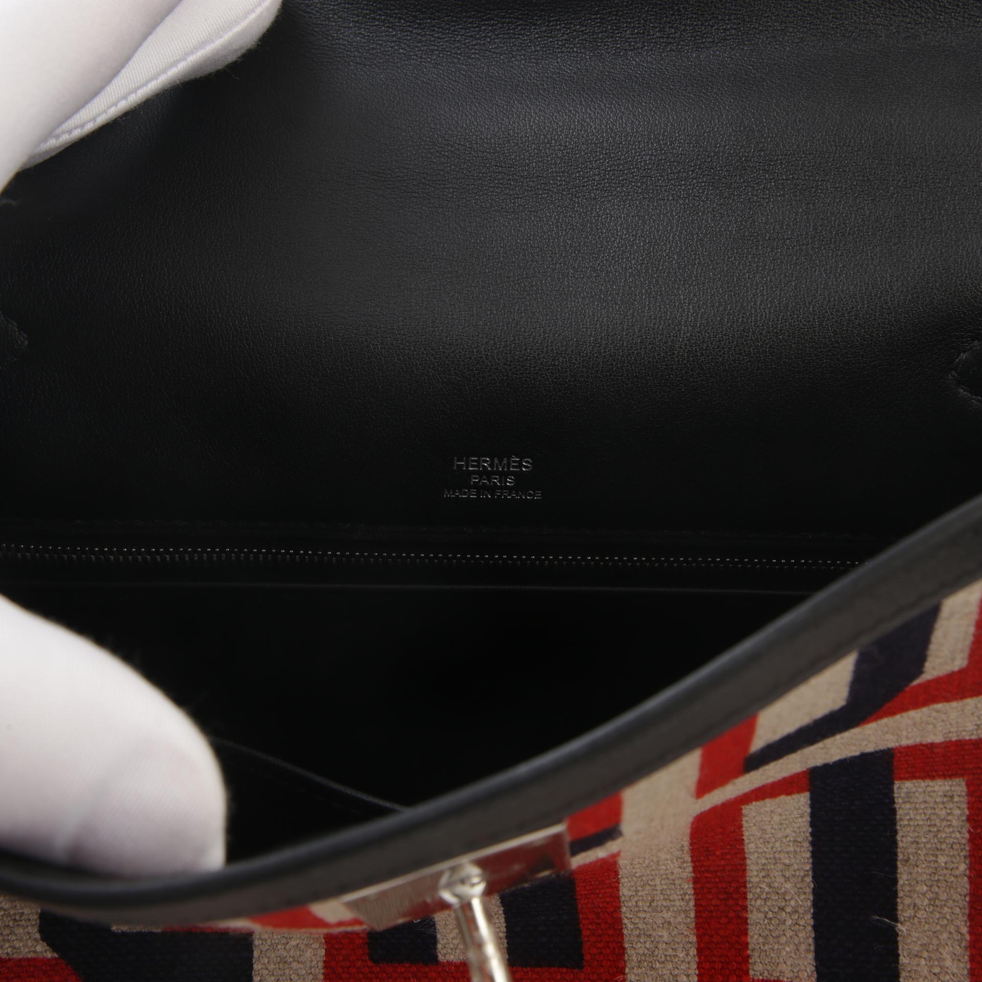 Unused ( Rank NS ) HERMÈS Limited Edition Kelly 28 Toile de camp Black (89) Canvas Swift Palladium hardware C (2018) - 10