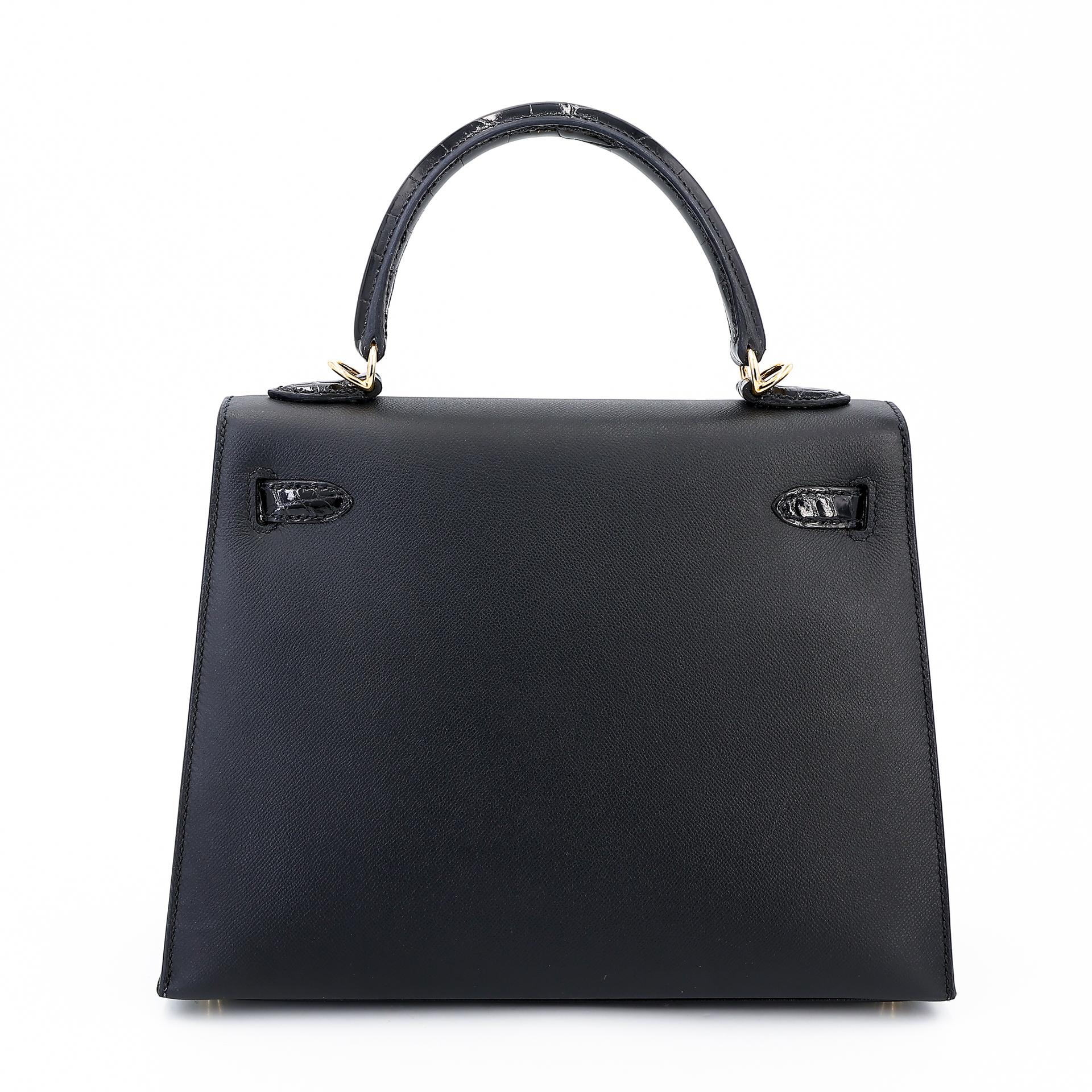 Excellent ( Rank SA ) HERMÈS Kelly 25 Touch Sellier Black (89) Madame Niloticus Crocodile Gold hardware Z (2021) - 2