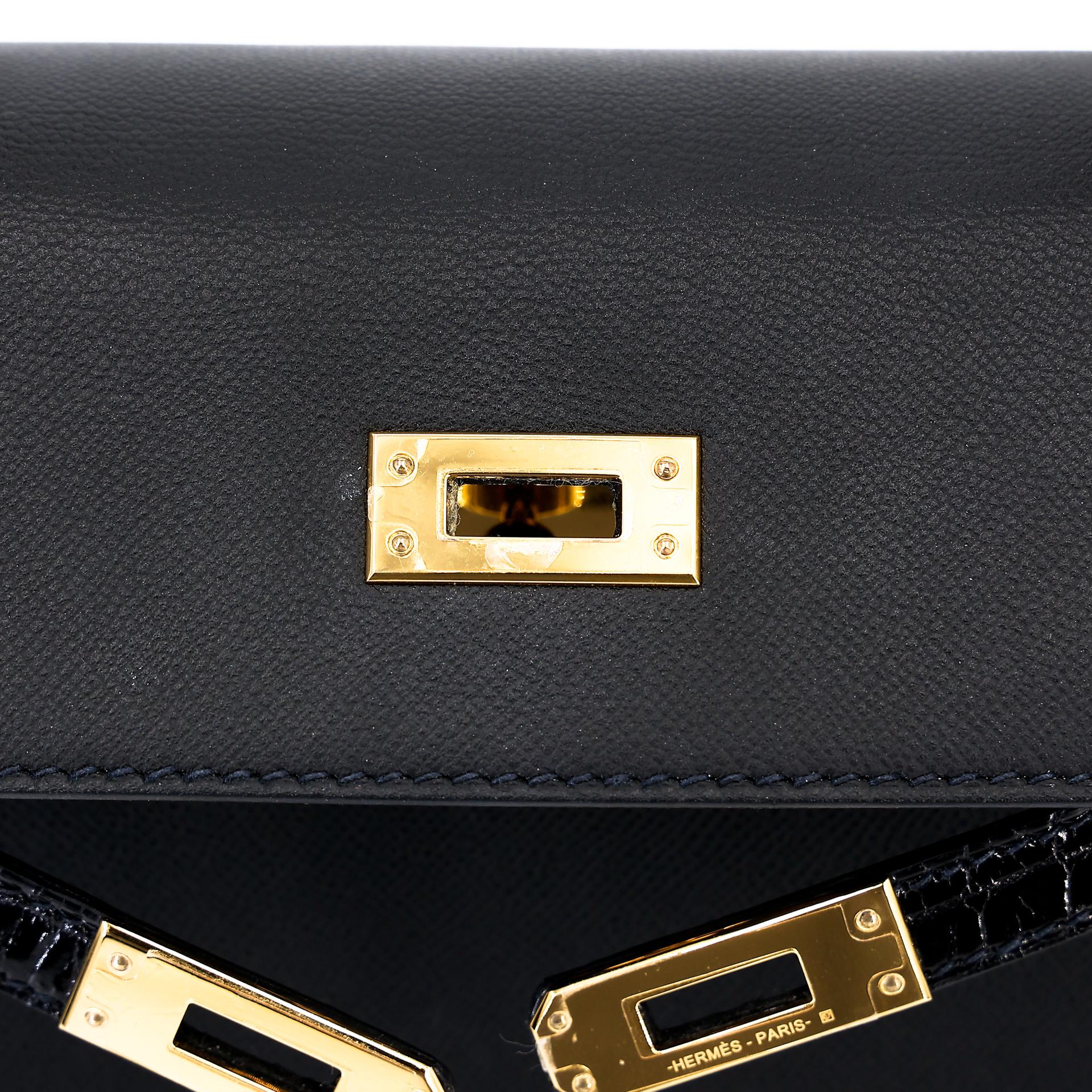 Excellent ( Rank SA ) HERMÈS Kelly 25 Touch Sellier Black (89) Madame Niloticus Crocodile Gold hardware Z (2021) - 13