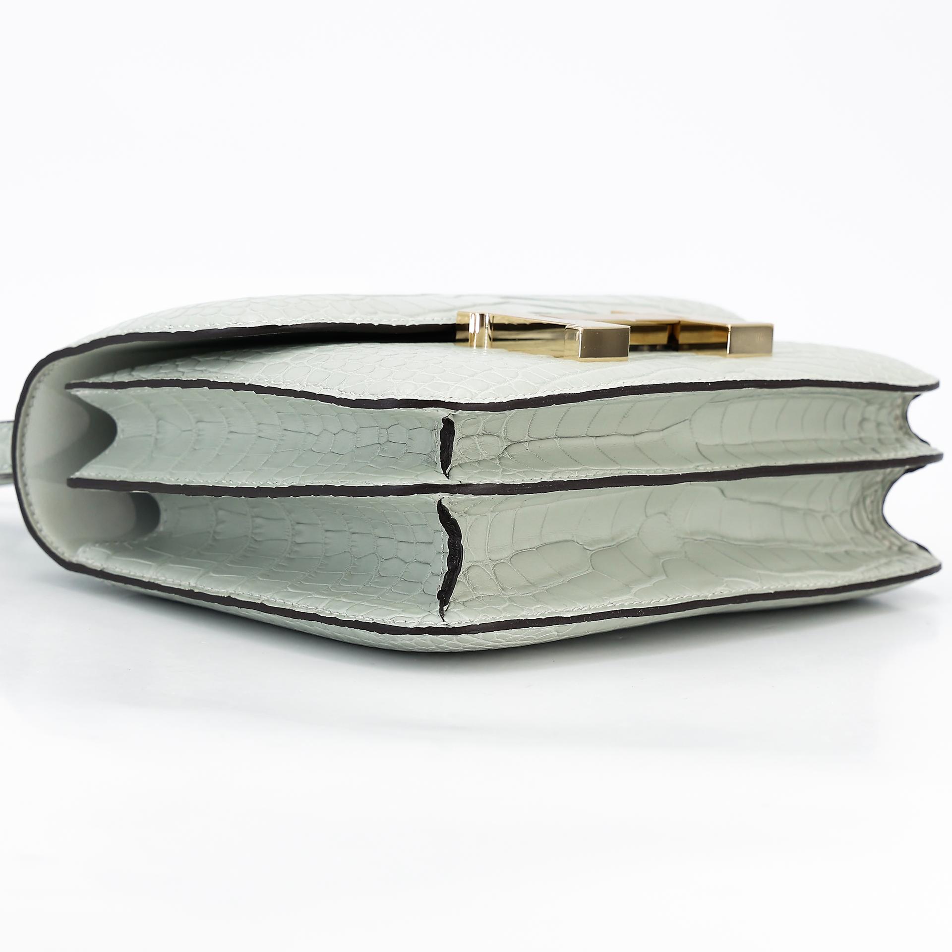 Brand New ( Rank N ) HERMÈS Constance Mini Gris Neve (0W) Matte Alligator Permabrass hardware W (2024) - 5