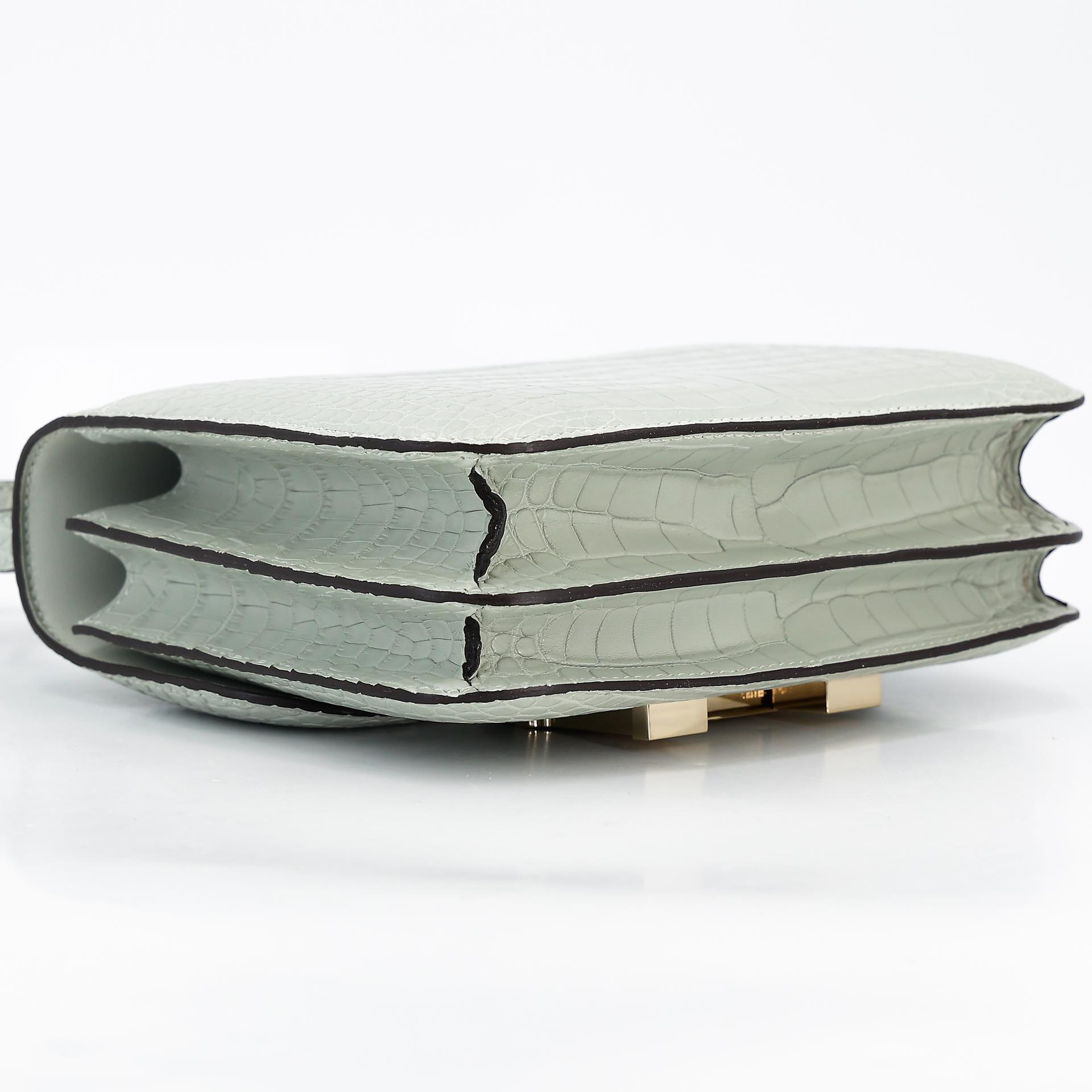 Brand New ( Rank N ) HERMÈS Constance Mini Gris Neve (0W) Matte Alligator Permabrass hardware W (2024) - 7