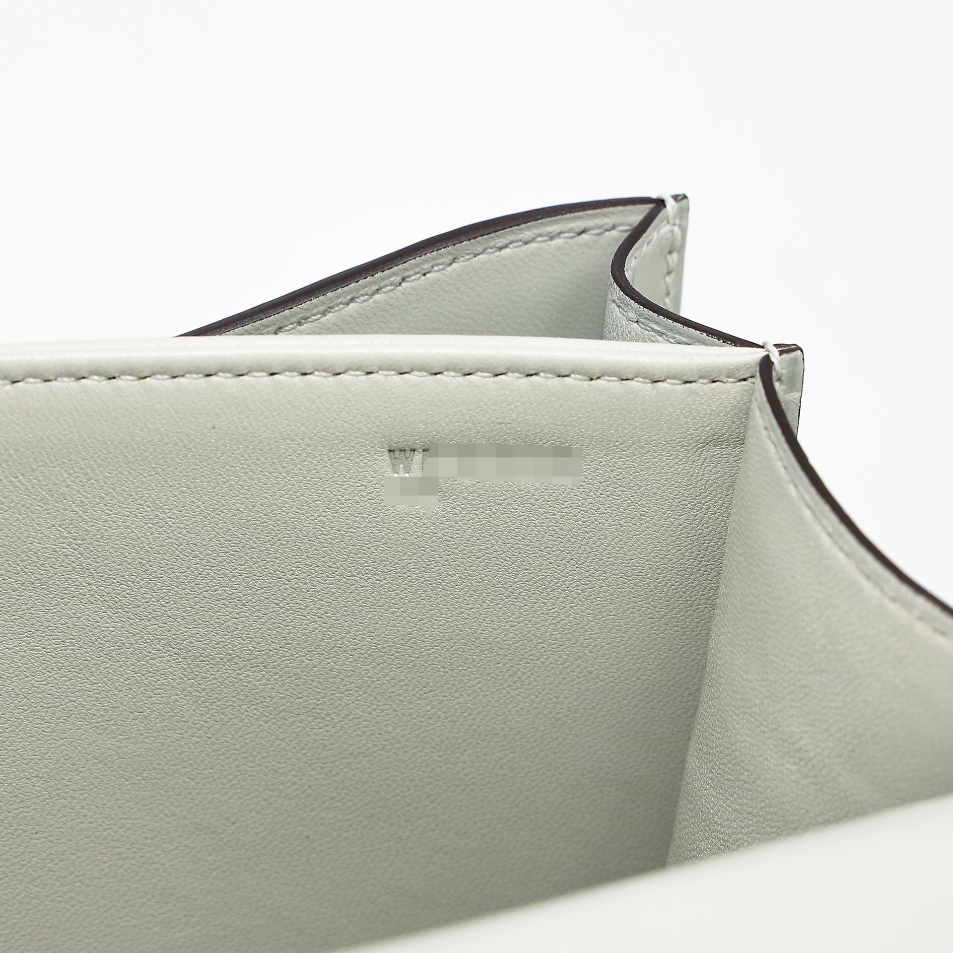 Brand New ( Rank N ) HERMÈS Constance Mini Gris Neve (0W) Matte Alligator Permabrass hardware W (2024) - 16