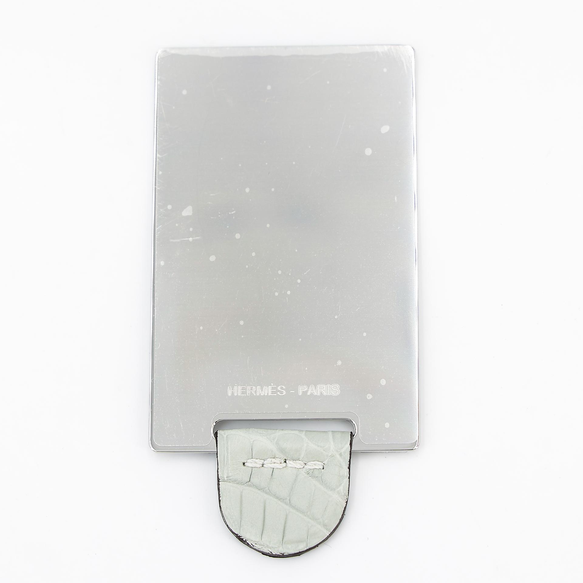 Brand New ( Rank N ) HERMÈS Constance Mini Gris Neve (0W) Matte Alligator Permabrass hardware W (2024) - 17
