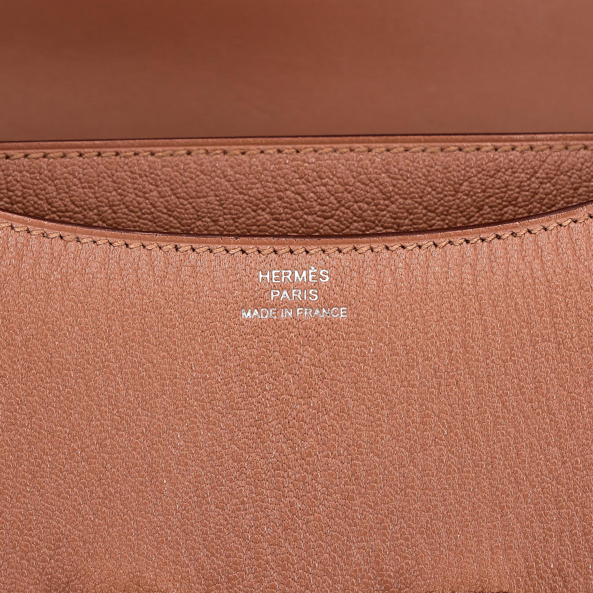 Very Good ( Rank A) HERMÈS Constance Mini Quebracho (2J) Chevre Palladium hardware Y (2020) - 14