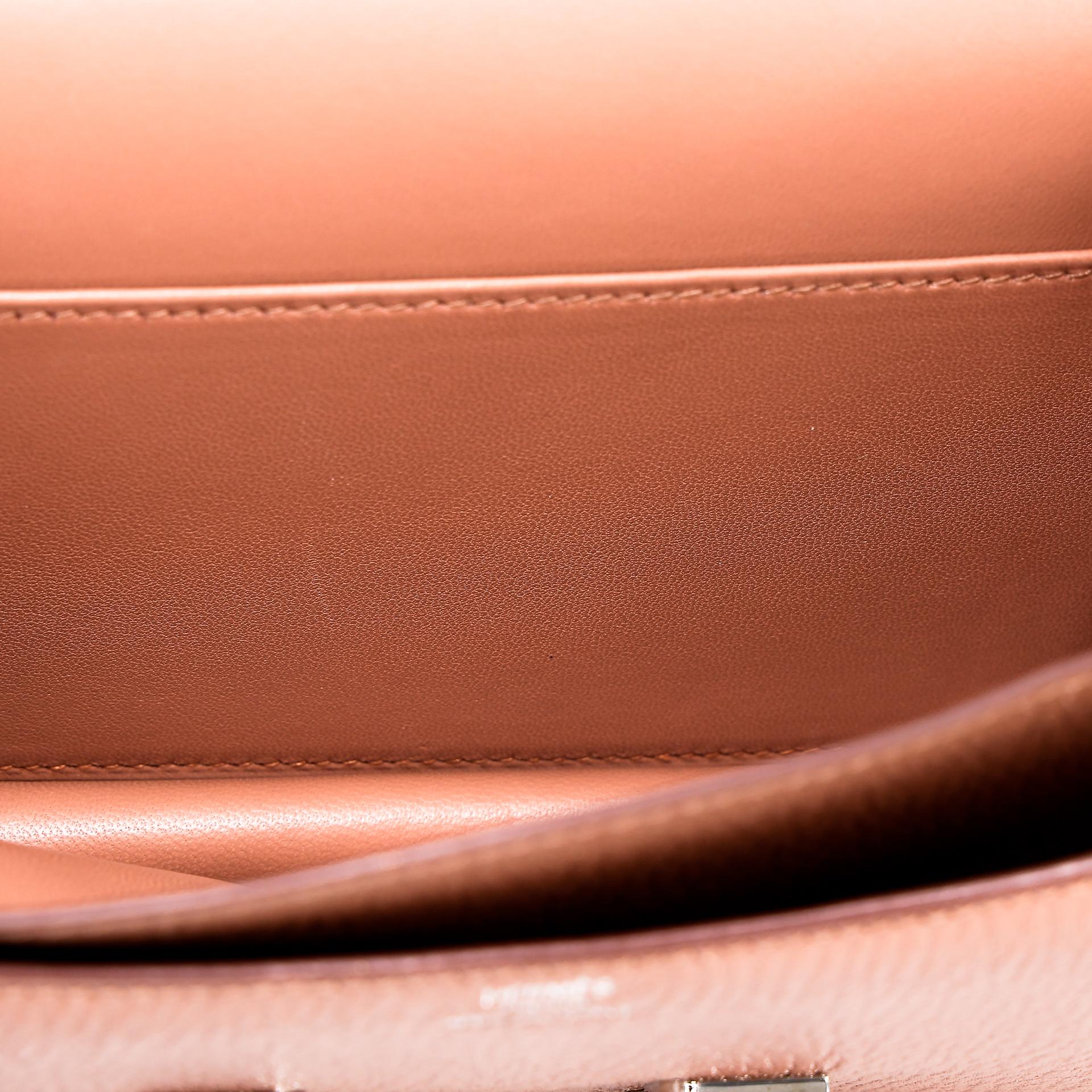 Very Good ( Rank A) HERMÈS Constance Mini Quebracho (2J) Chevre Palladium hardware Y (2020) - 19