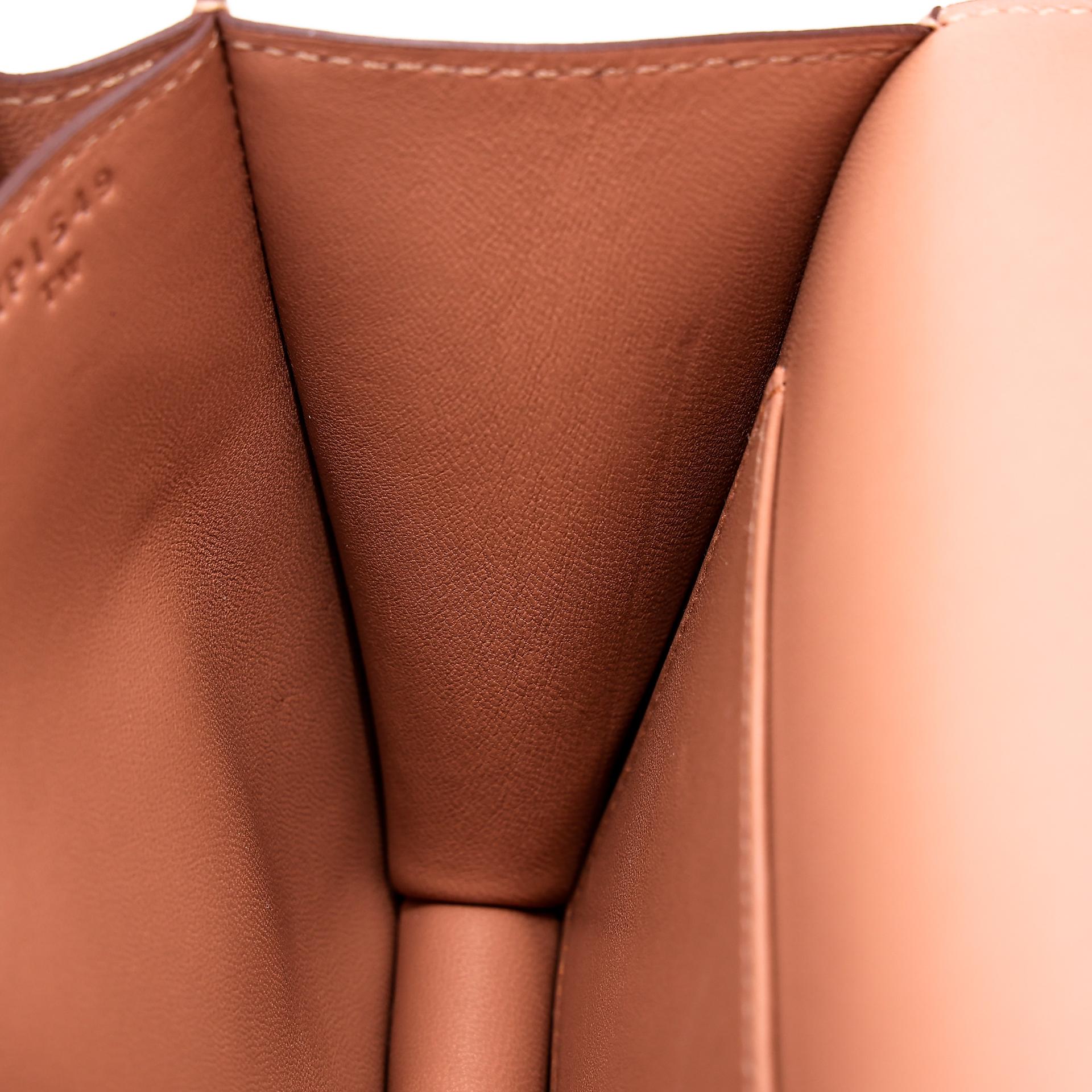Very Good ( Rank A) HERMÈS Constance Mini Quebracho (2J) Chevre Palladium hardware Y (2020) - 24