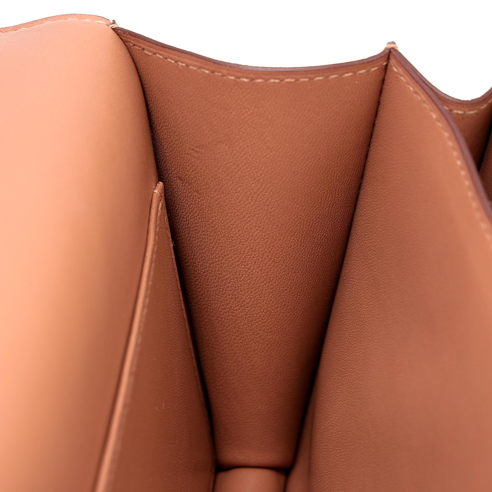 Very Good ( Rank A) HERMÈS Constance Mini Quebracho (2J) Chevre Palladium hardware Y (2020) - 25