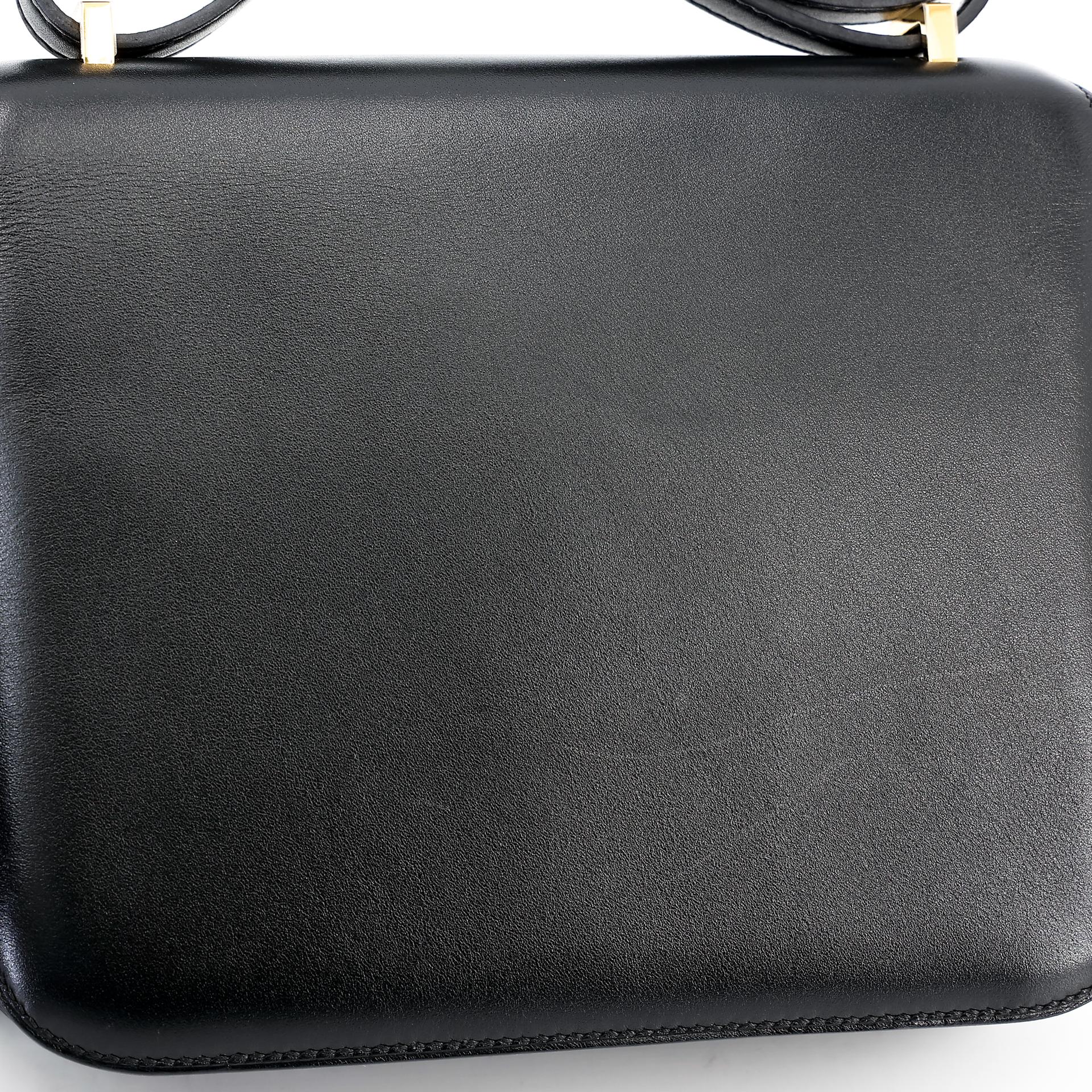 Very Good ( Rank A) HERMÈS Constance Mini Black (89) Tadelakt Gold hardware Z (2021) - 9