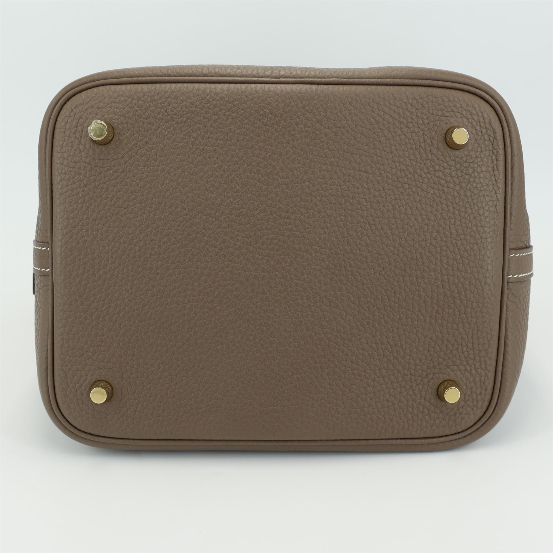 Excellent ( Rank SA ) HERMÈS Picotin Lock MM Etoupe (18) Clemence Gold hardware D (2019) - 6