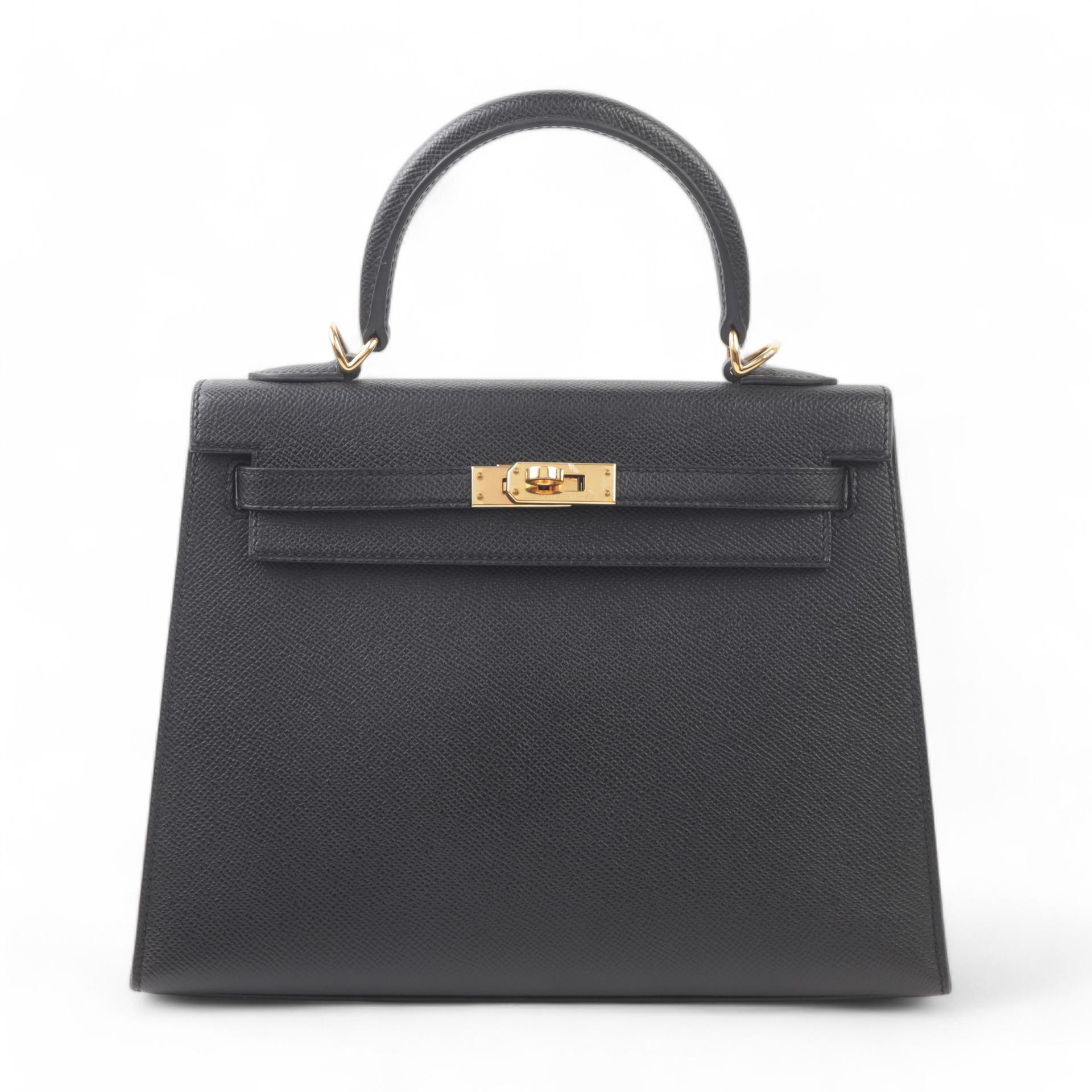 Very Good ( Rank A) HERMÈS Kelly 25 Sellier Black (89) Epsom Gold hardware U (2022) - 1