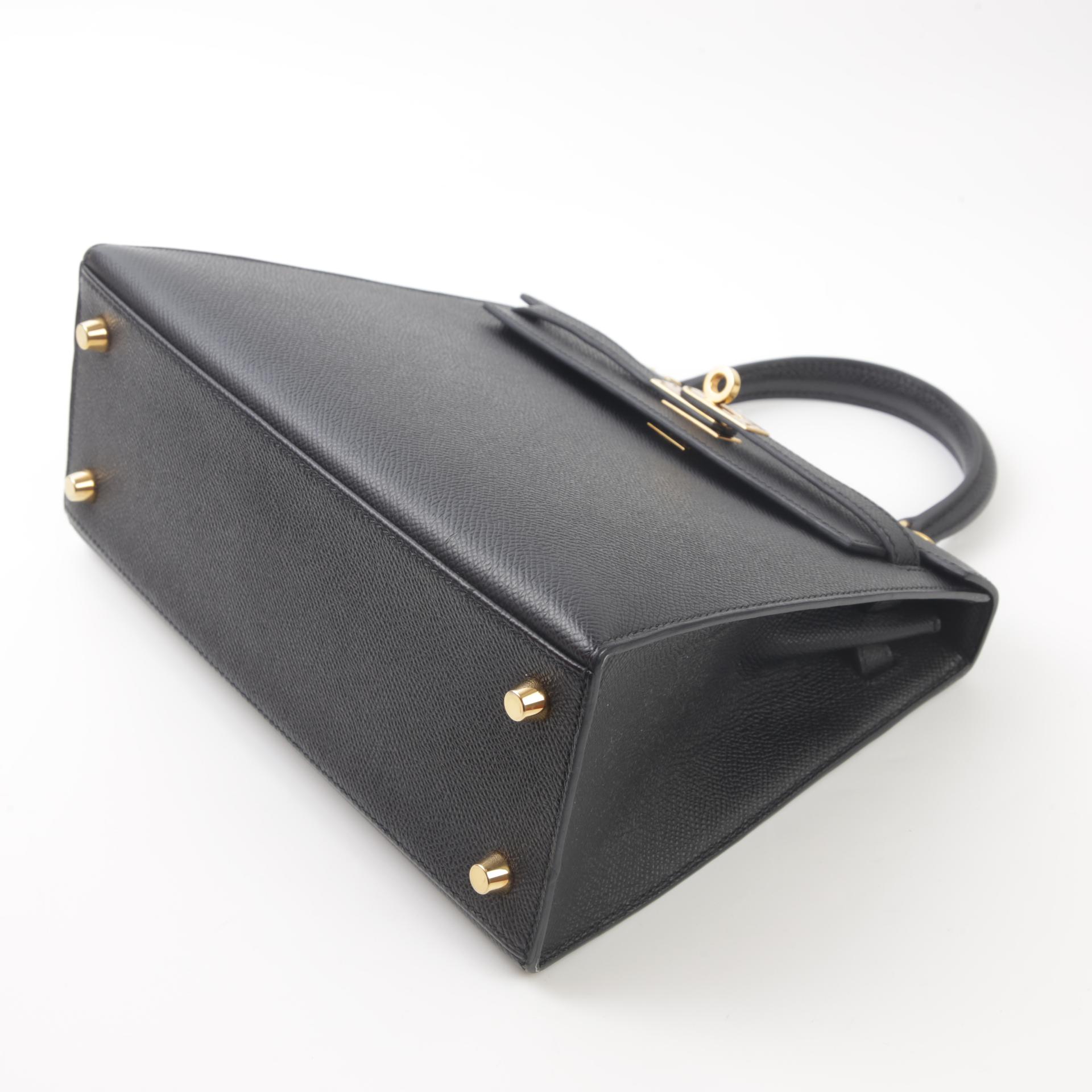 Very Good ( Rank A) HERMÈS Kelly 25 Sellier Black (89) Epsom Gold hardware U (2022) - 4