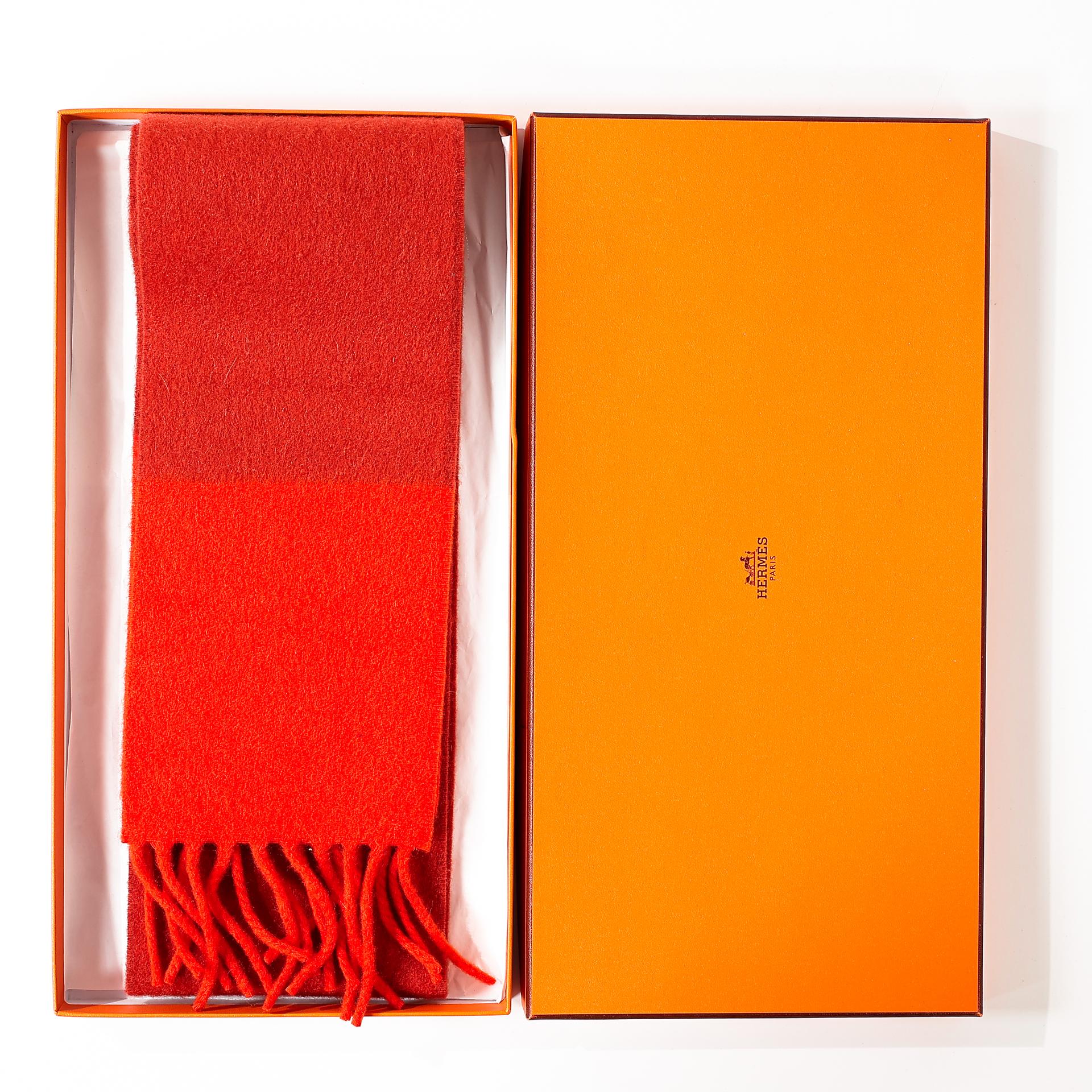 Brand New ( Rank N ) HERMÈS Allumette muffler Orange Cashmere - 6