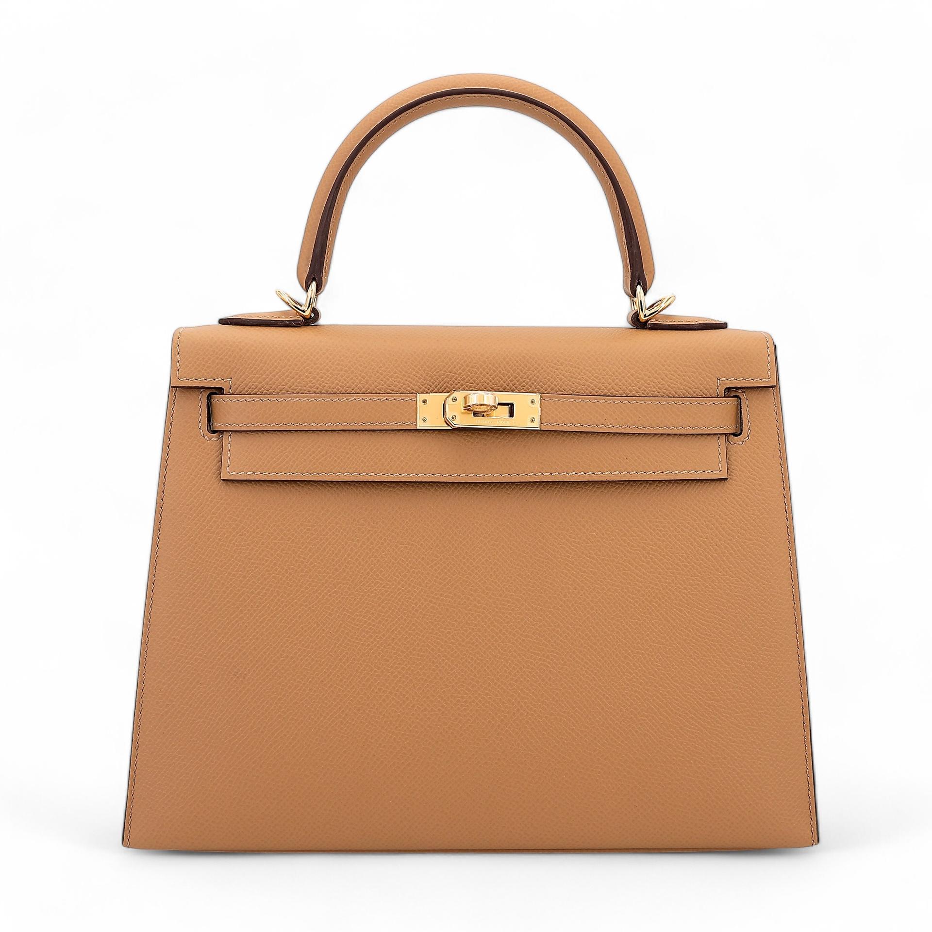 Unused ( Rank NS ) HERMÈS Kelly 25 Sellier Biscuit (4B) Epsom Gold hardware Z (2021) - 1