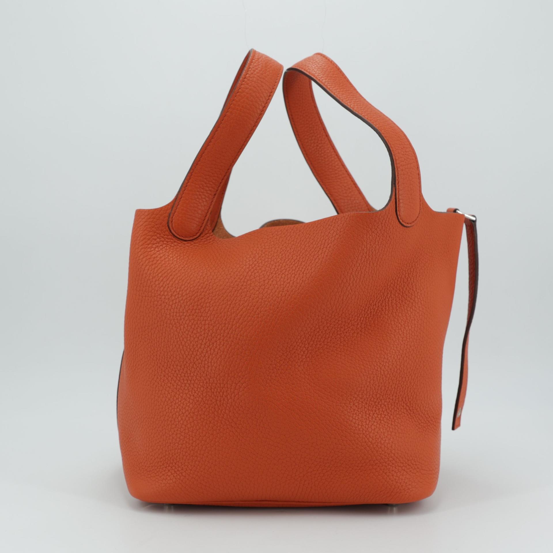 Excellent ( Rank SA ) HERMÈS Picotin Lock MM Terre Battue (R1) Clemence Palladium hardware X (2016) - 3
