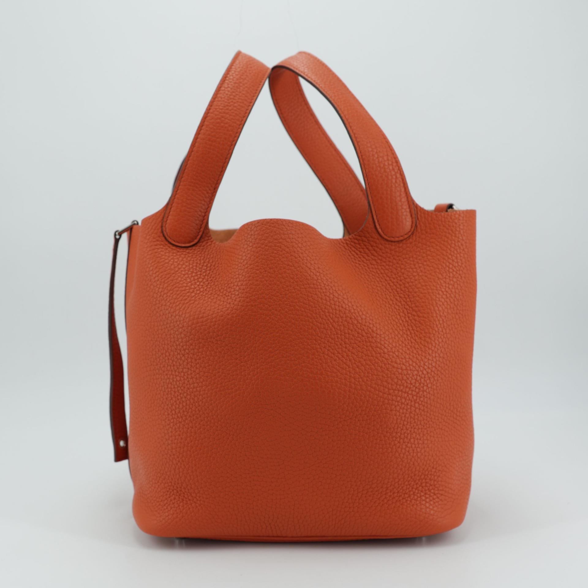 Excellent ( Rank SA ) HERMÈS Picotin Lock MM Terre Battue (R1) Clemence Palladium hardware X (2016) - 4