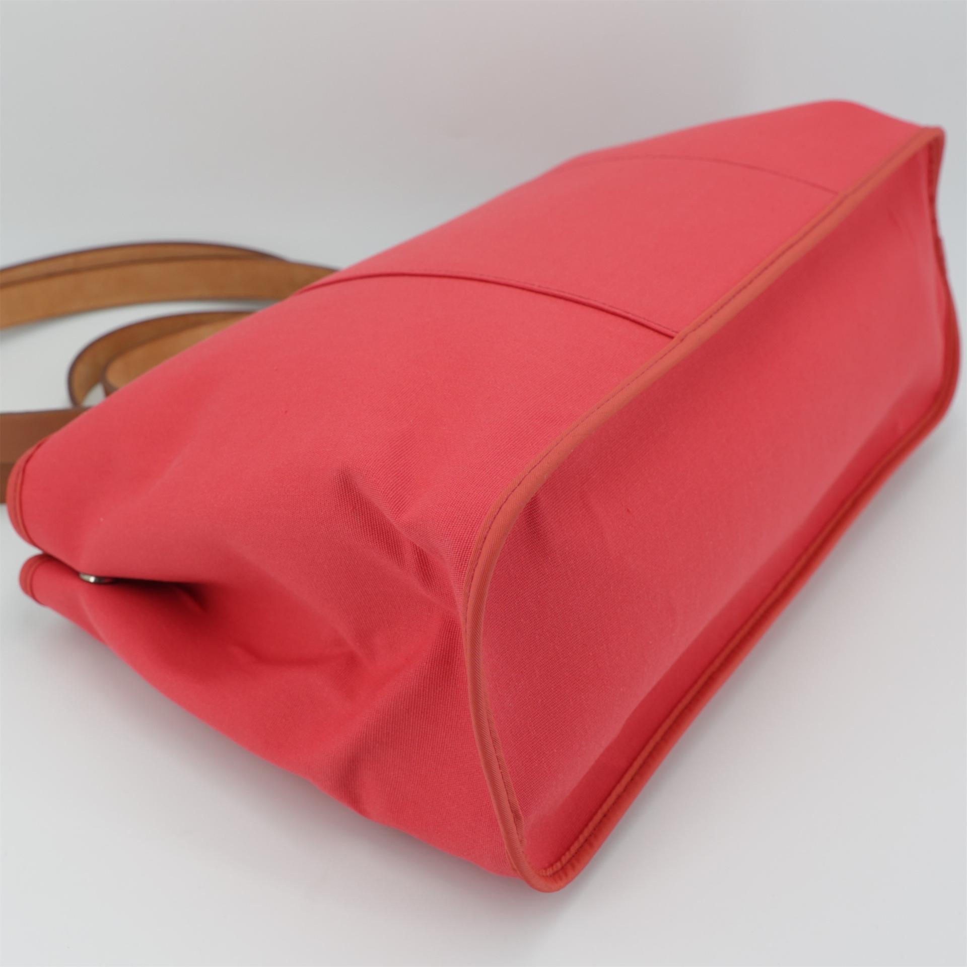Excellent ( Rank SA ) HERMÈS Cabag Elan 39 Fauve (34) Bougainvillea (A5) Barenia Canvas Palladium hardware Square N (2010) - 4
